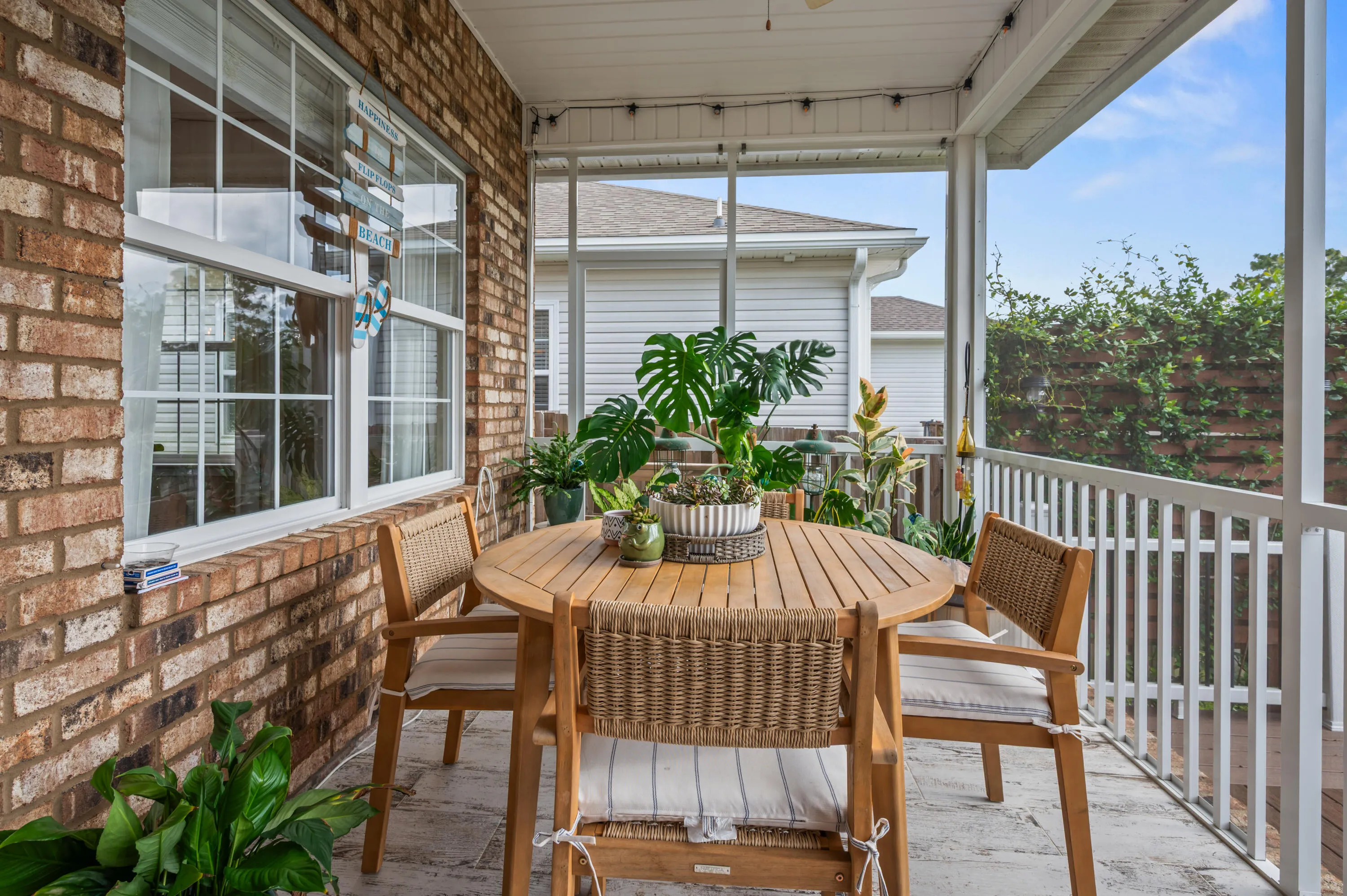 Niceville, Florida 32578, United States, 3 Bedrooms Bedrooms, ,2 BathroomsBathrooms,Residential,Pending,180595