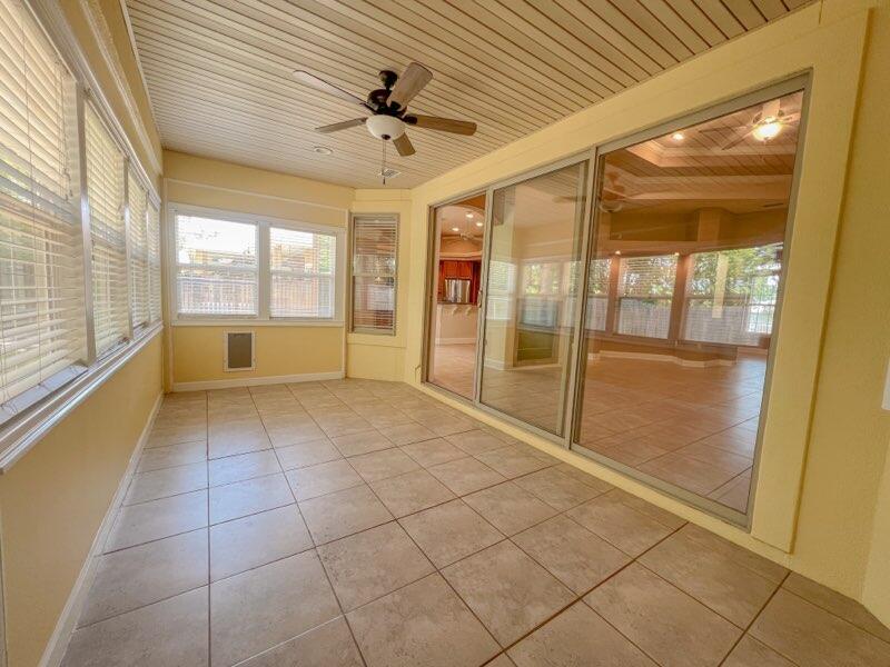 CHARDONNAY ESTATES - Residential