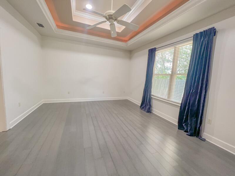 CHARDONNAY ESTATES - Residential
