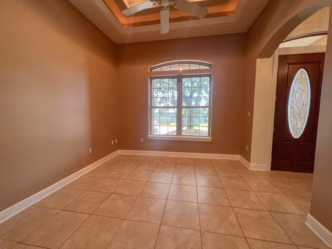 CHARDONNAY ESTATES - Residential