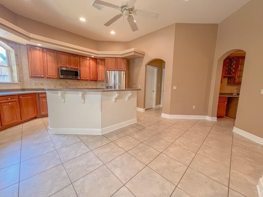 CHARDONNAY ESTATES - Residential