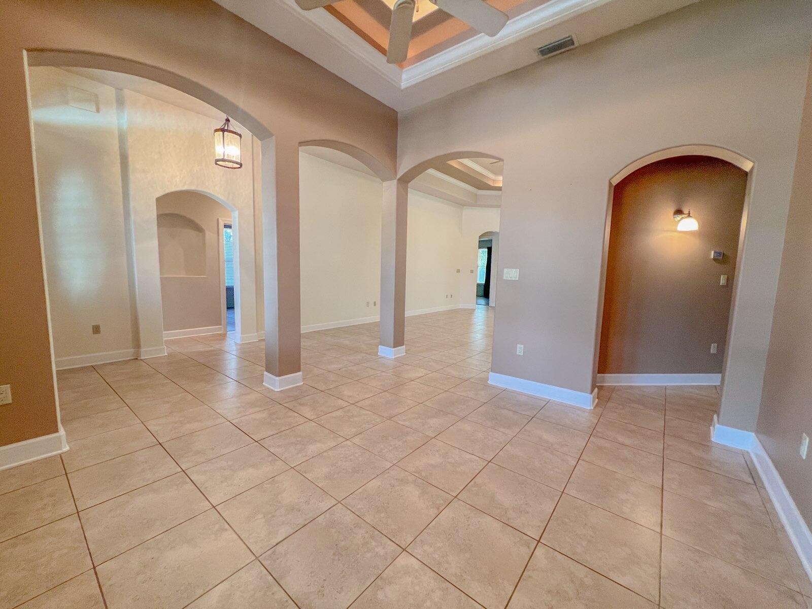 CHARDONNAY ESTATES - Residential