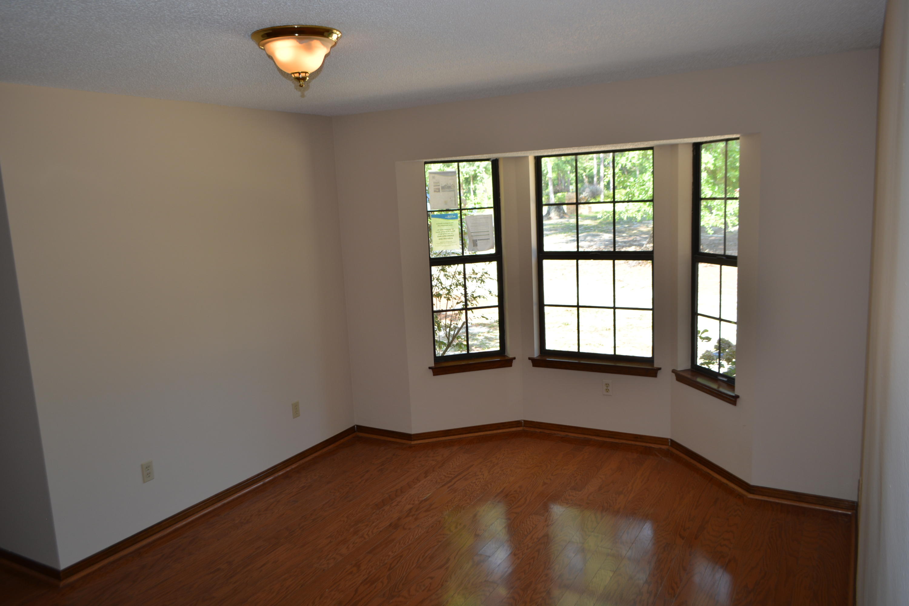 TWIN LAKES ESTATES - Residential