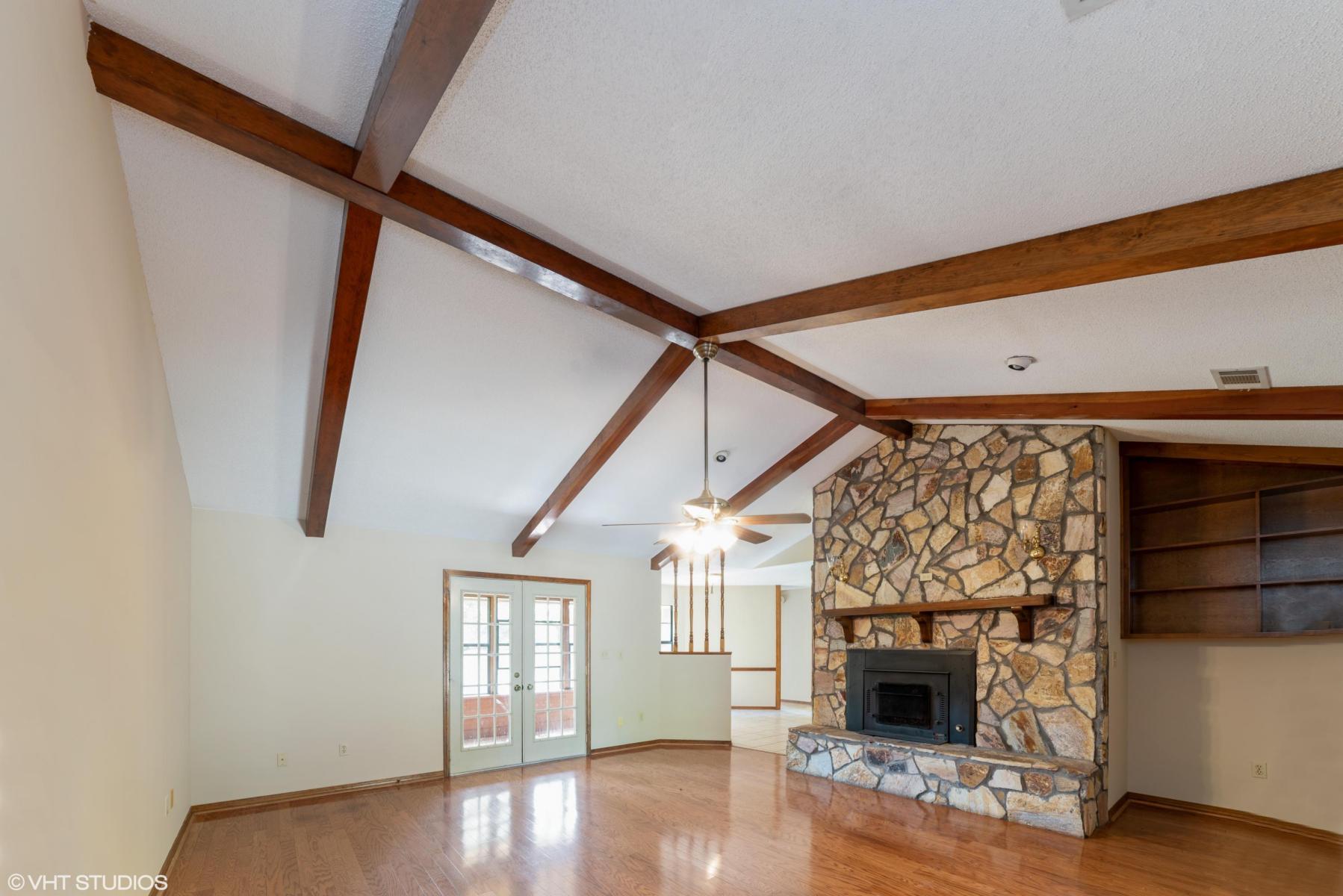 TWIN LAKES ESTATES - Residential