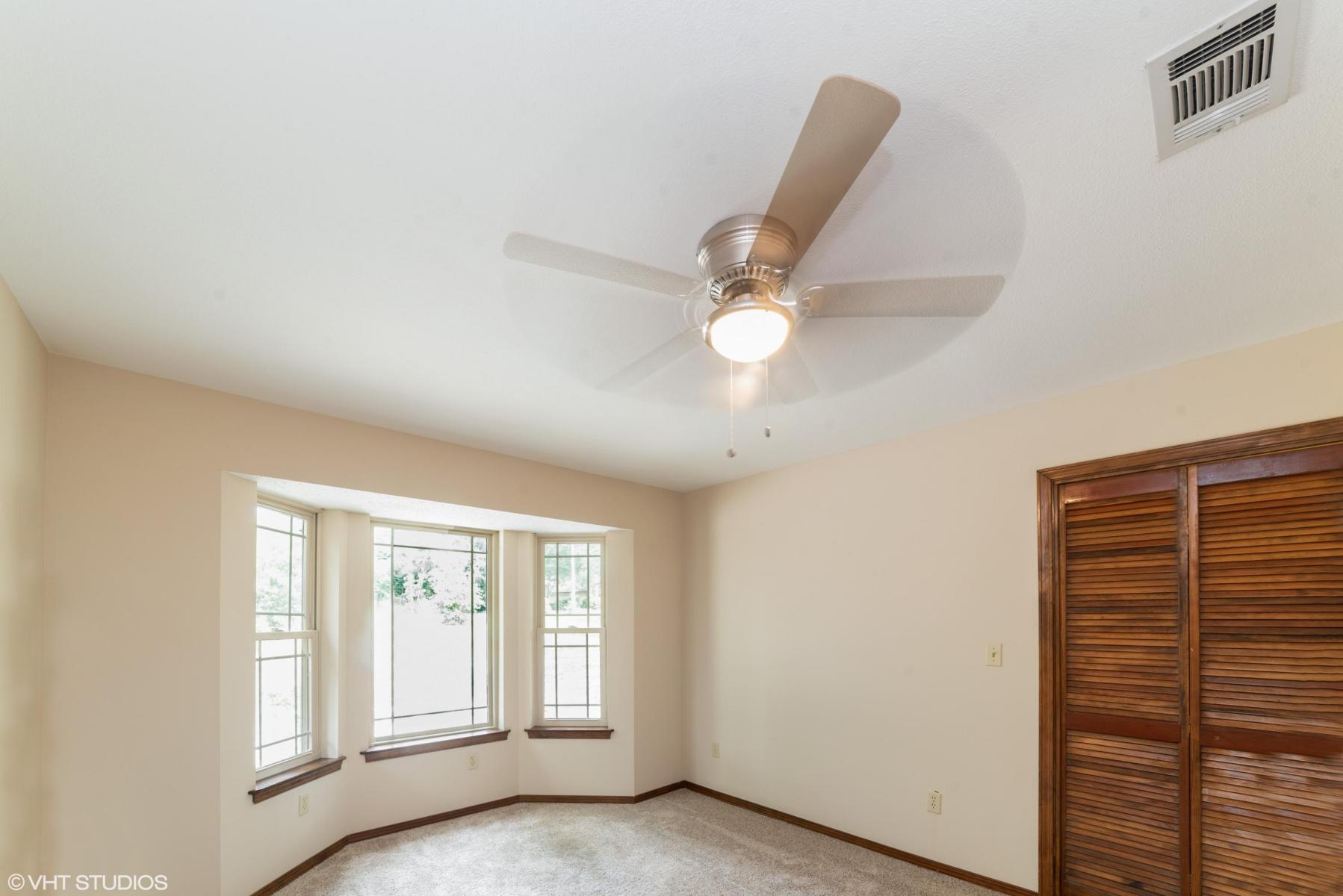 TWIN LAKES ESTATES - Residential