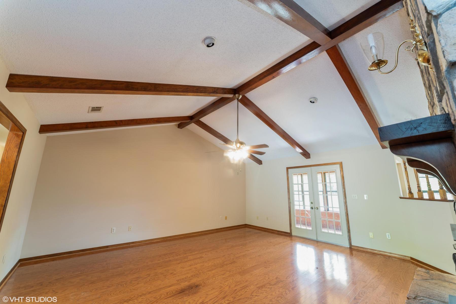 TWIN LAKES ESTATES - Residential