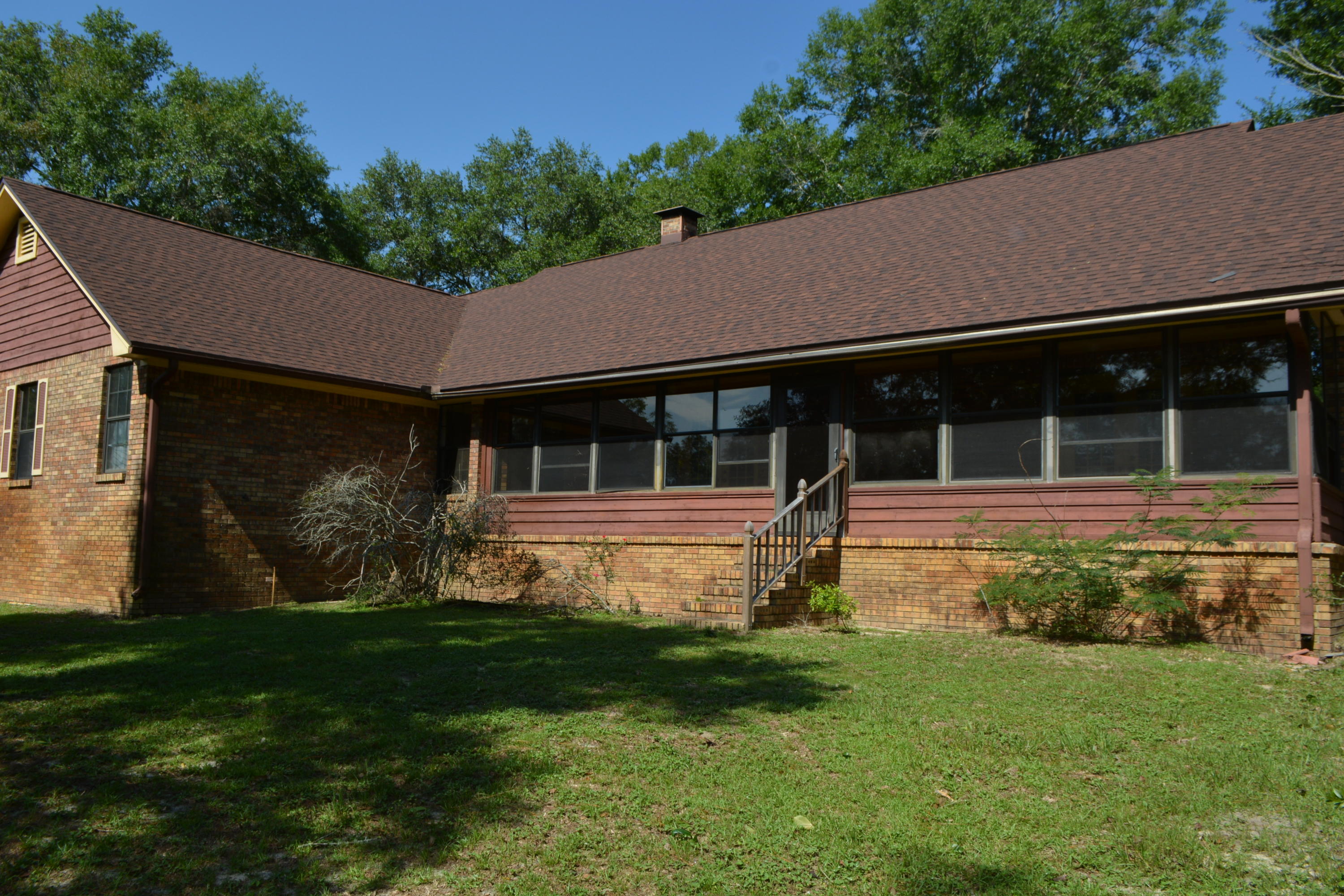 TWIN LAKES ESTATES - Residential