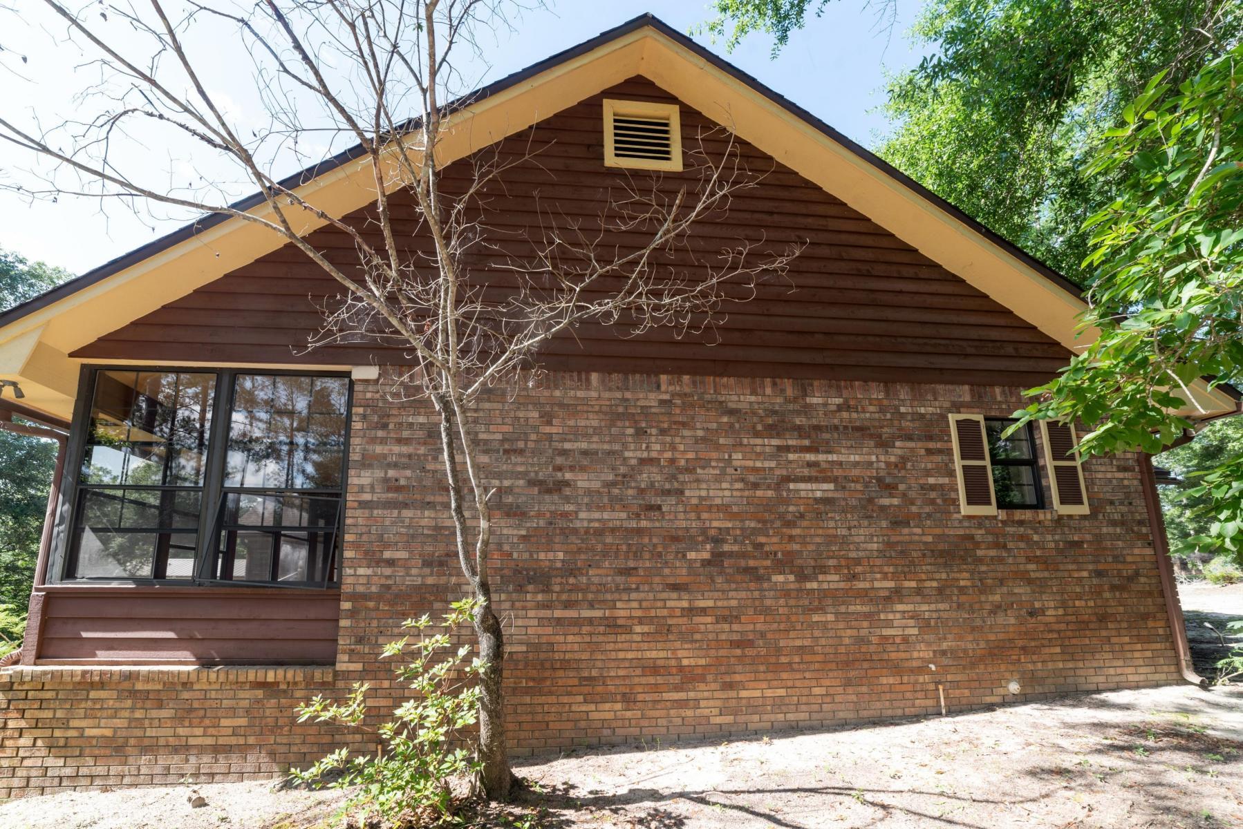 TWIN LAKES ESTATES - Residential