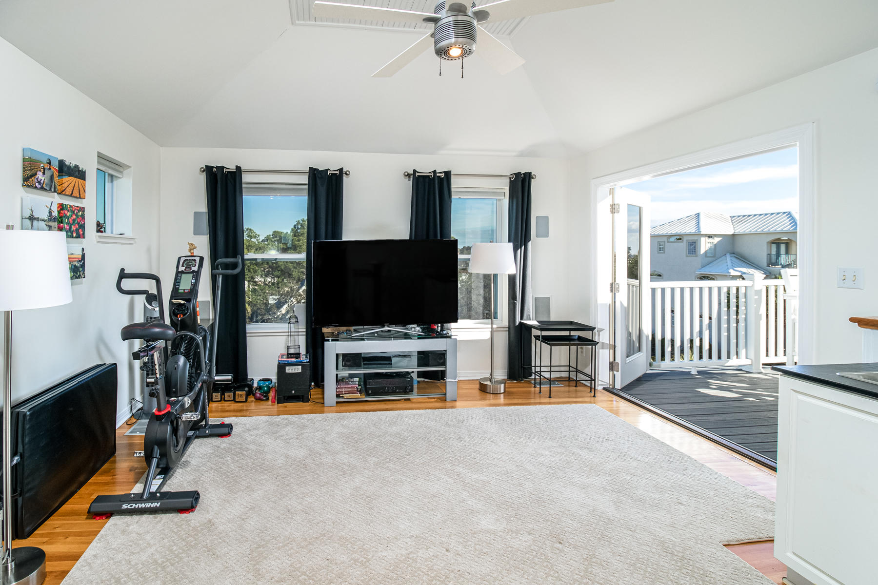 CALYPSO POINTE - Residential