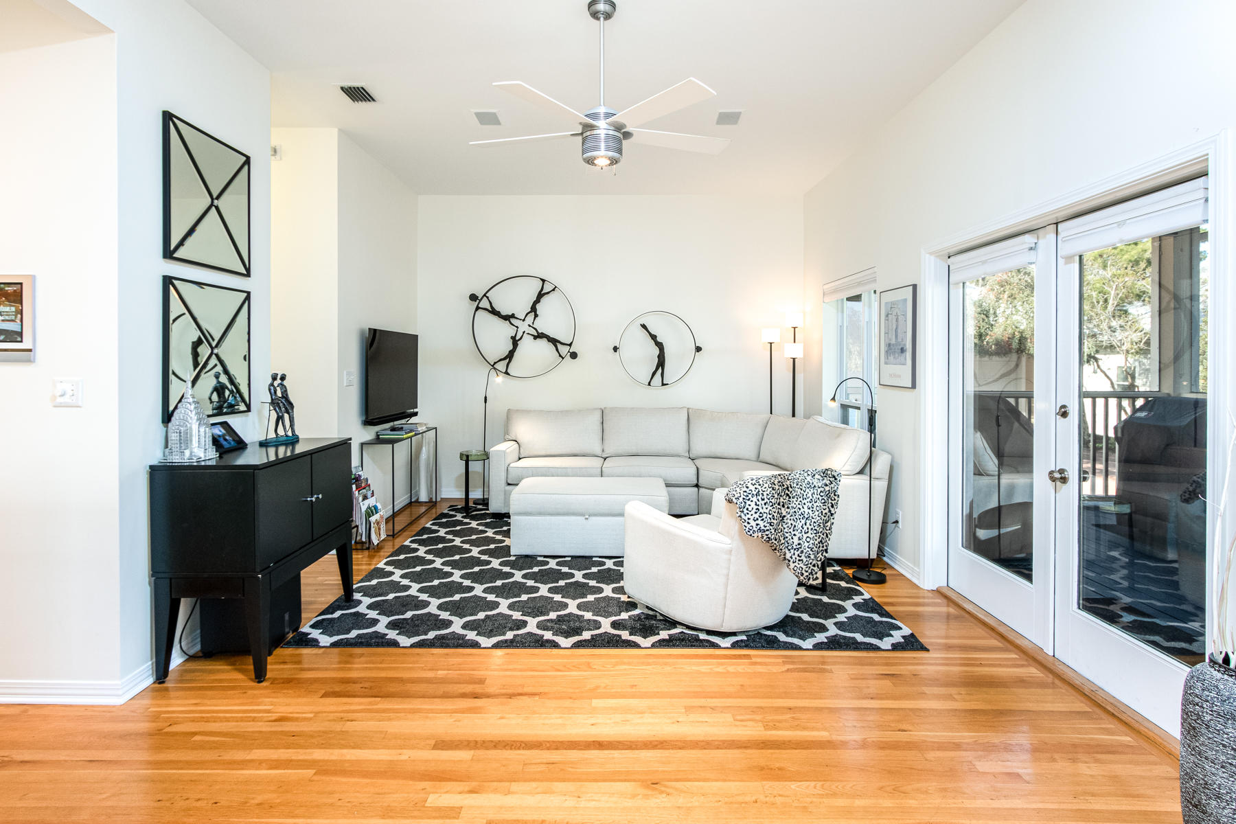 CALYPSO POINTE - Residential