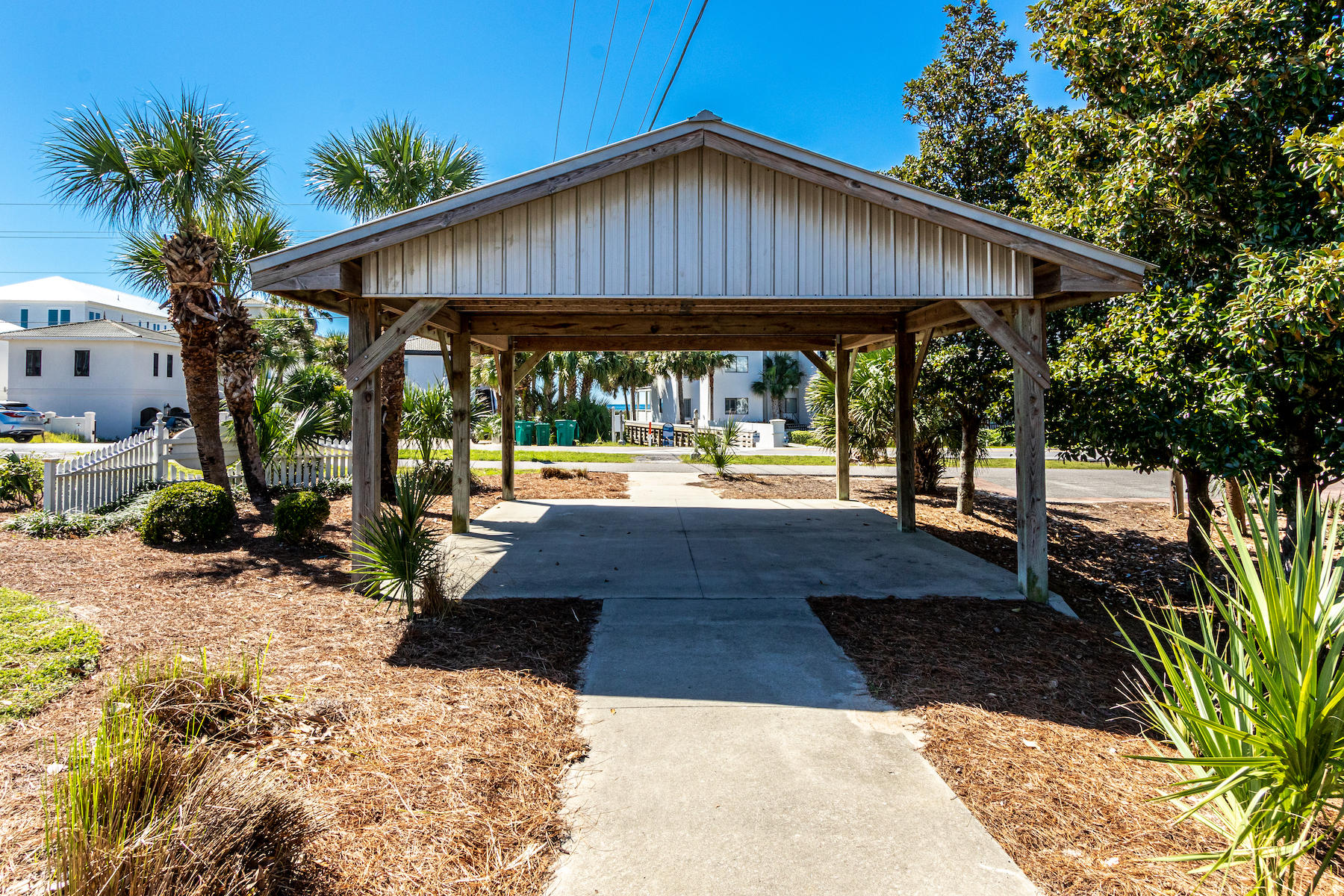 CALYPSO POINTE - Residential