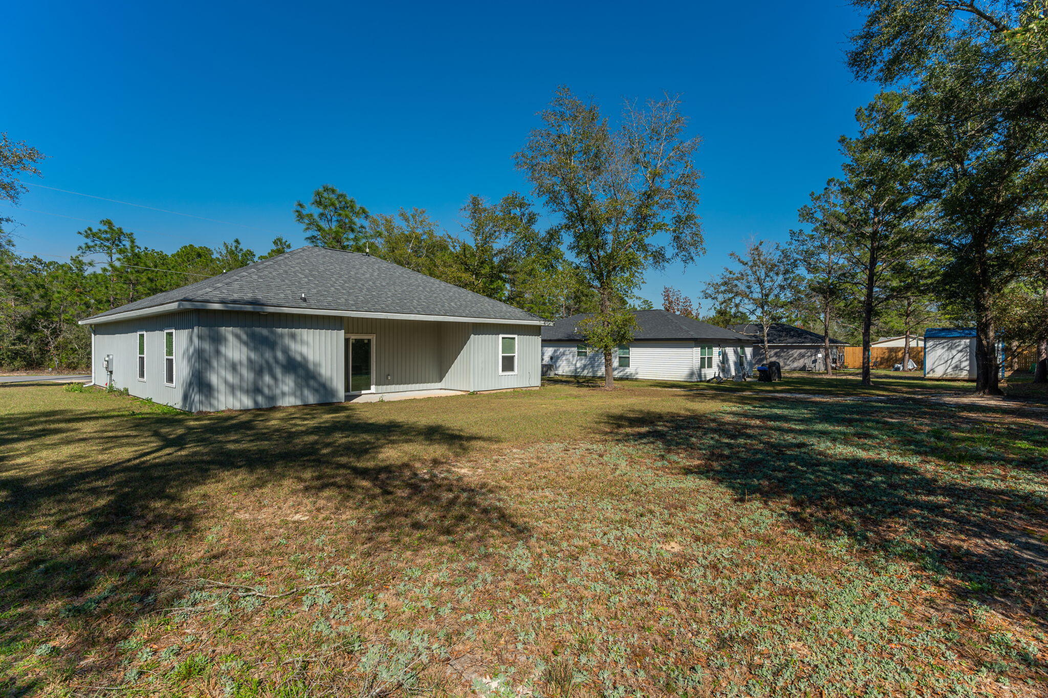 OAKWOOD HILLS UNIT 3 - Residential Lease