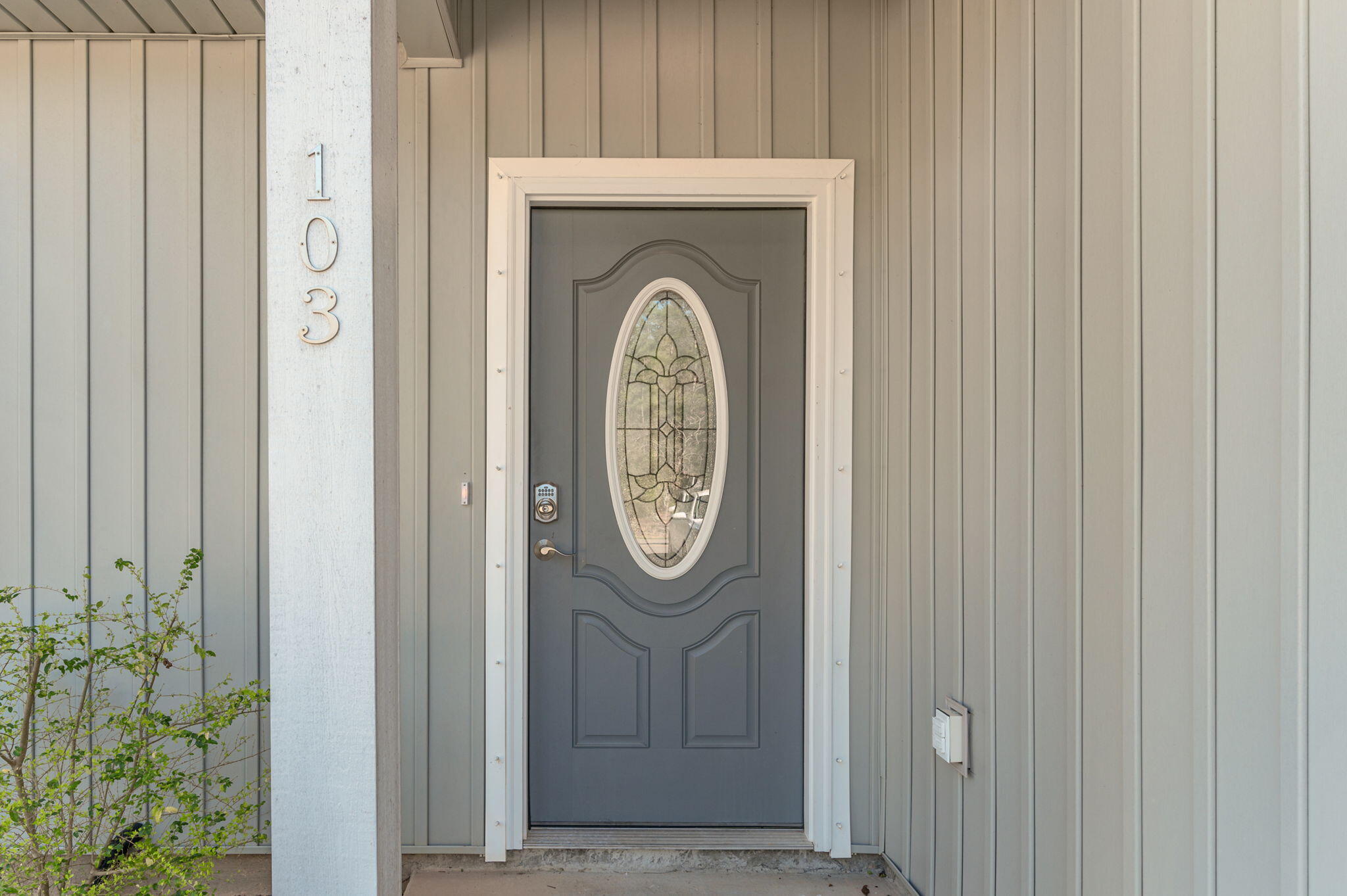 OAKWOOD HILLS UNIT 3 - Residential Lease