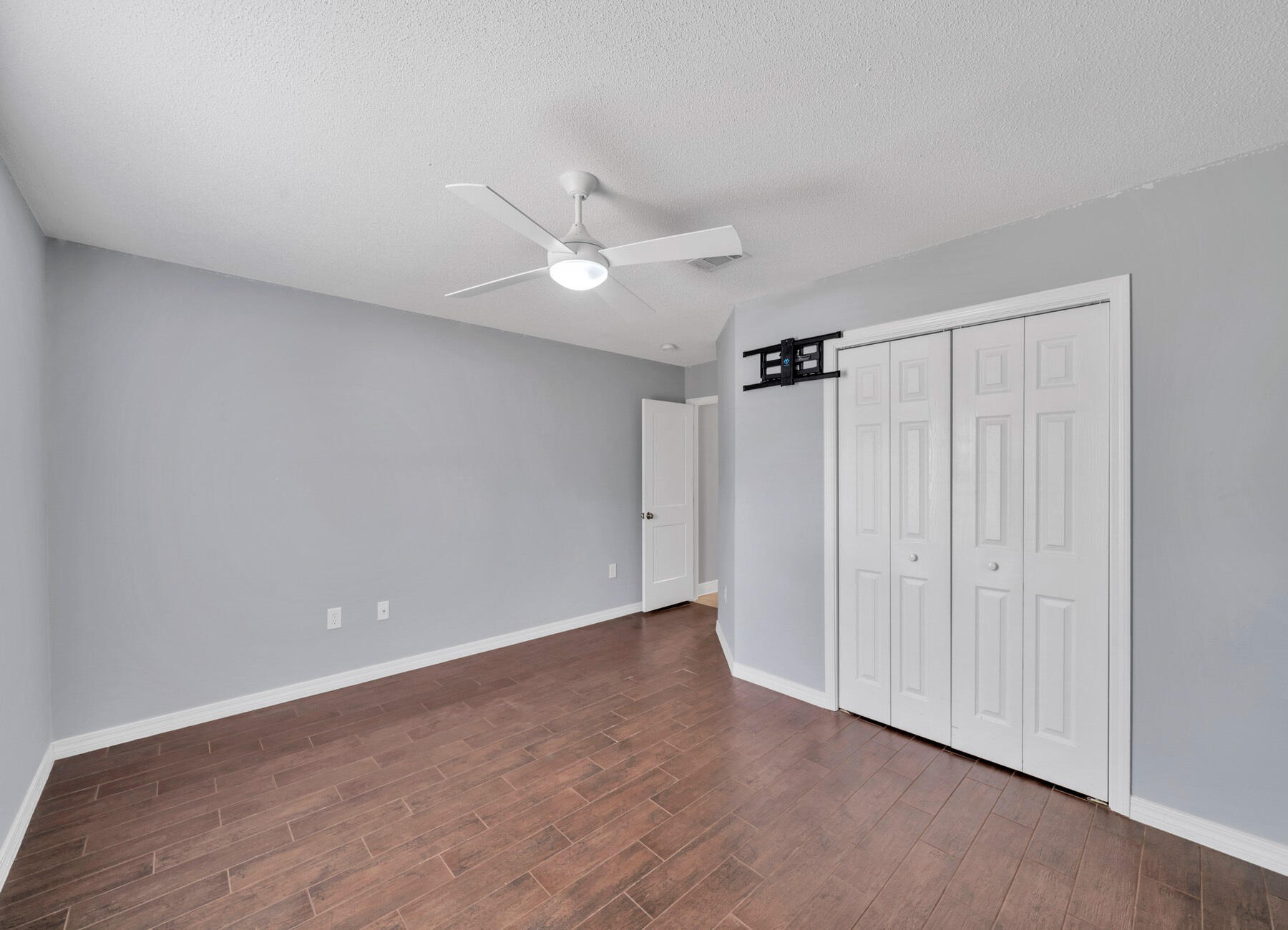 SKY RIDGE ESTATES 1ST ADD - Residential