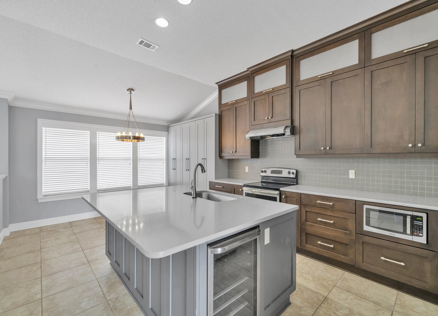 SKY RIDGE ESTATES 1ST ADD - Residential