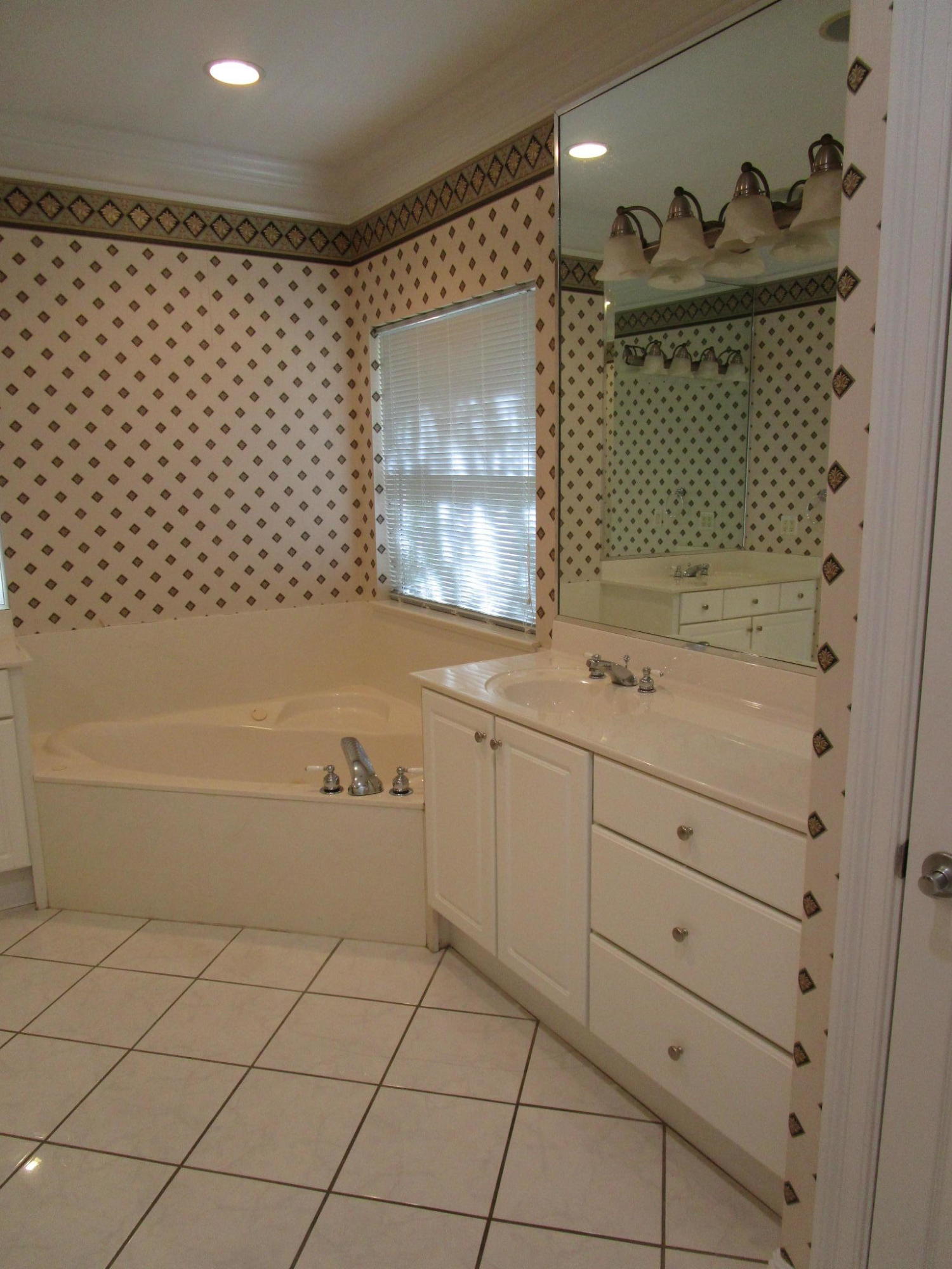 NORTH RIDGE CREEK S/D - Residential Lease