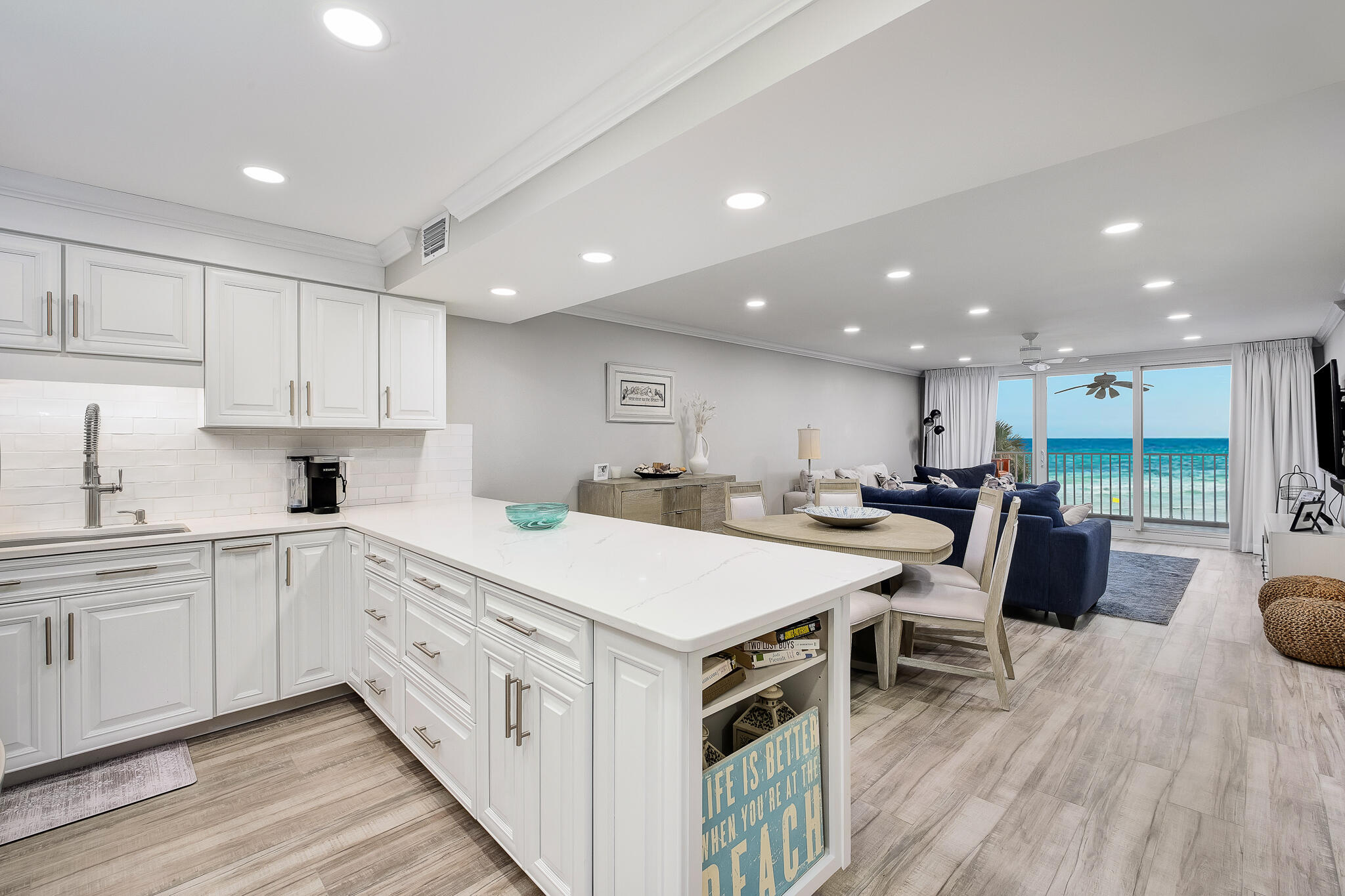 GRAND MARINER PH 1 - Residential