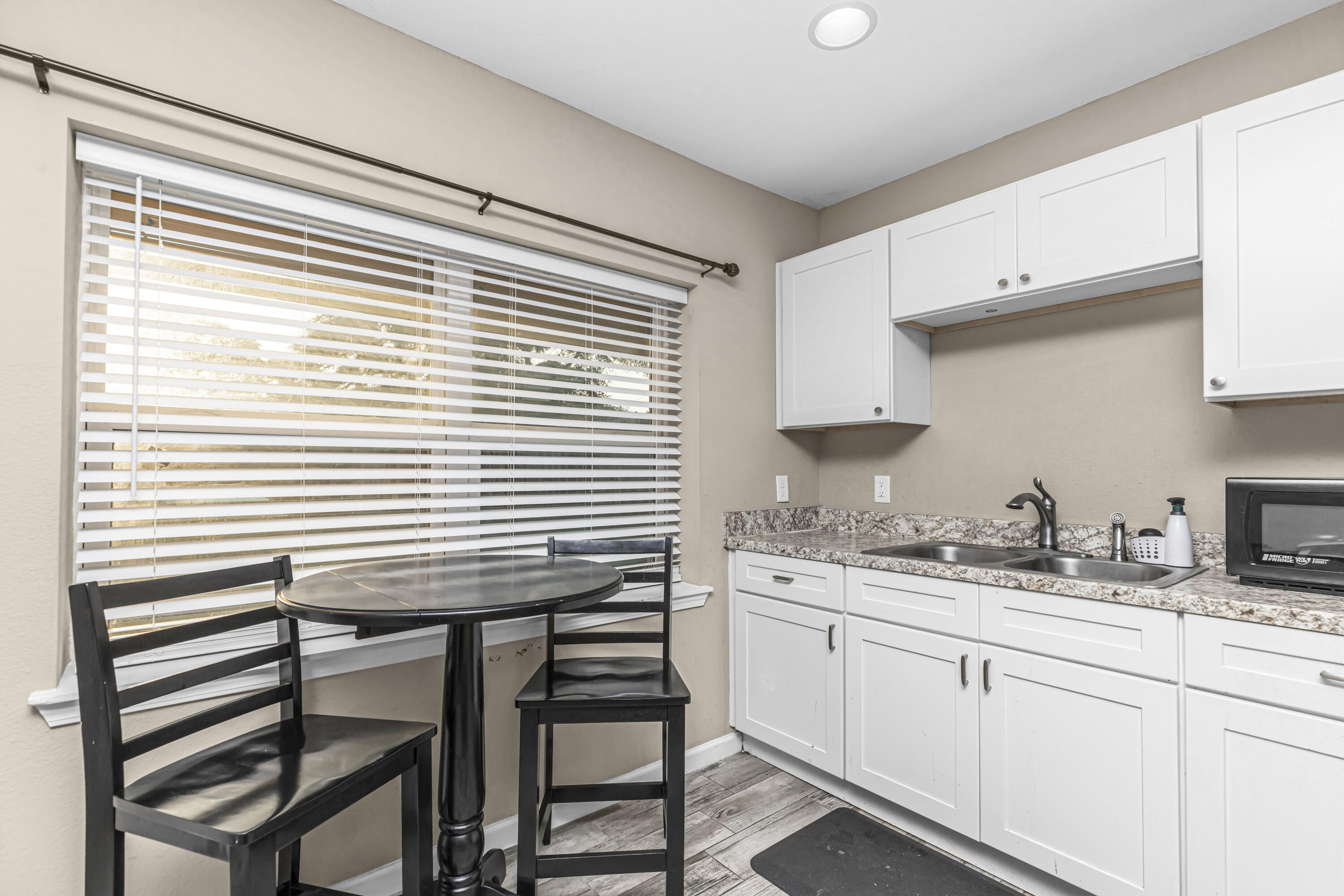 SYLVANIA HEIGHTS - Residential Lease