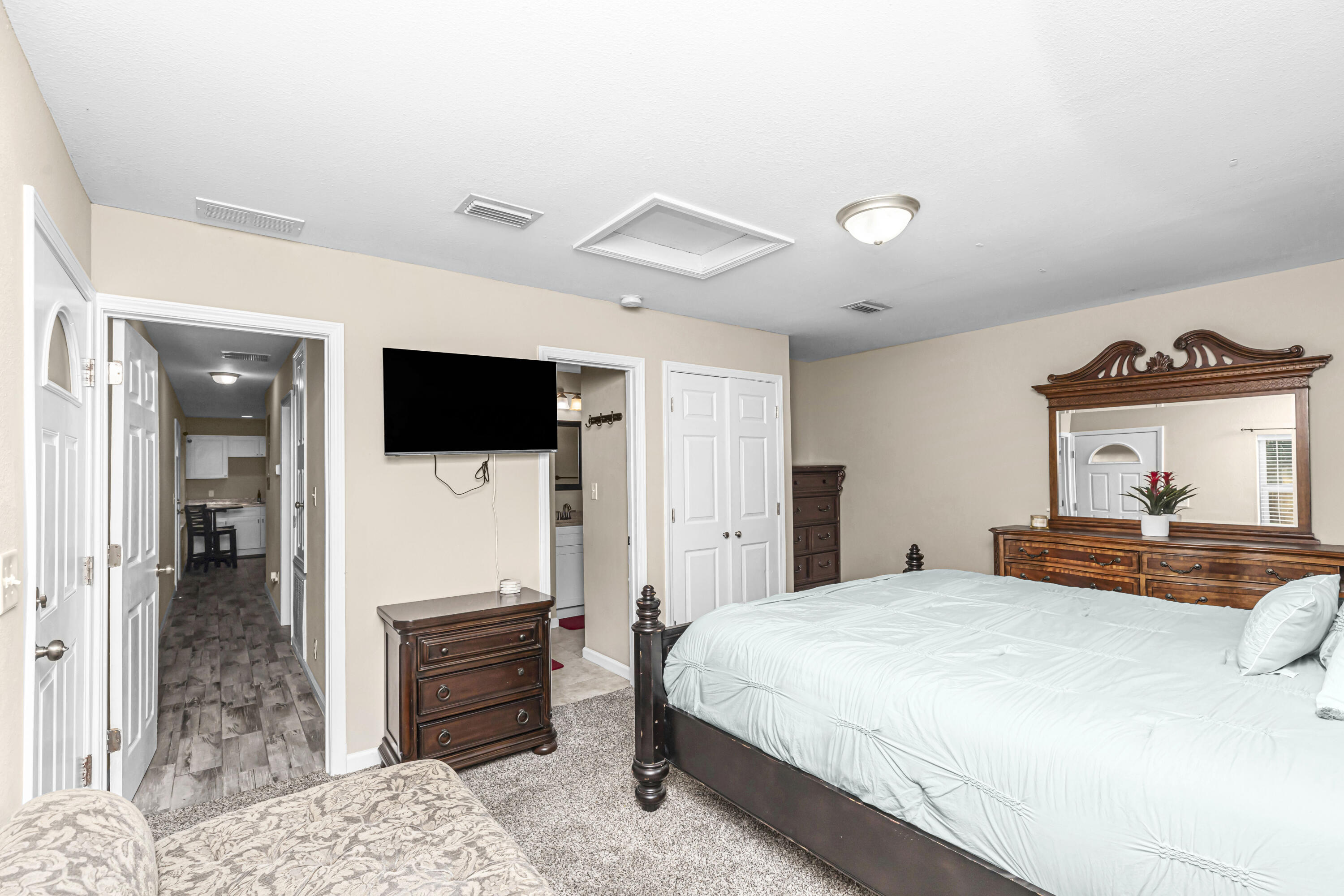 SYLVANIA HEIGHTS - Residential Lease