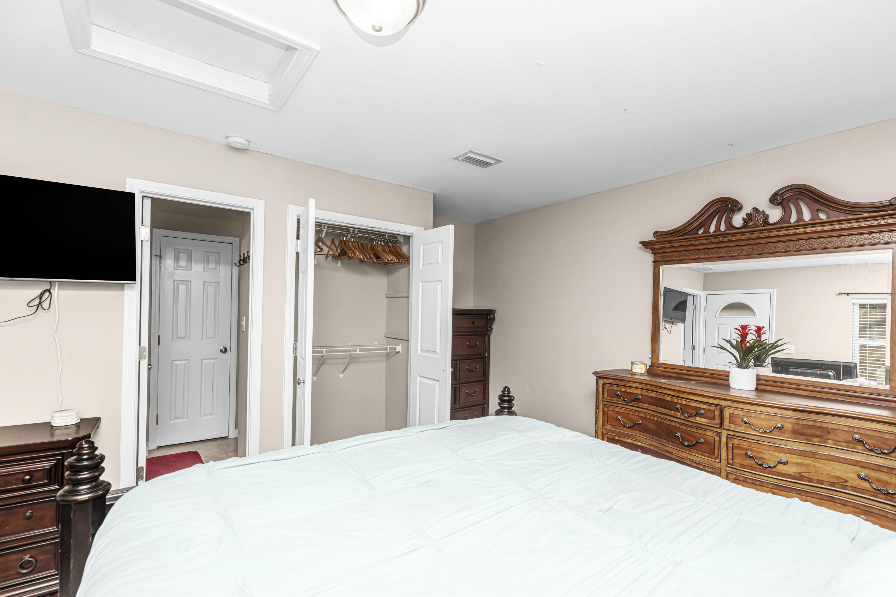 SYLVANIA HEIGHTS - Residential Lease