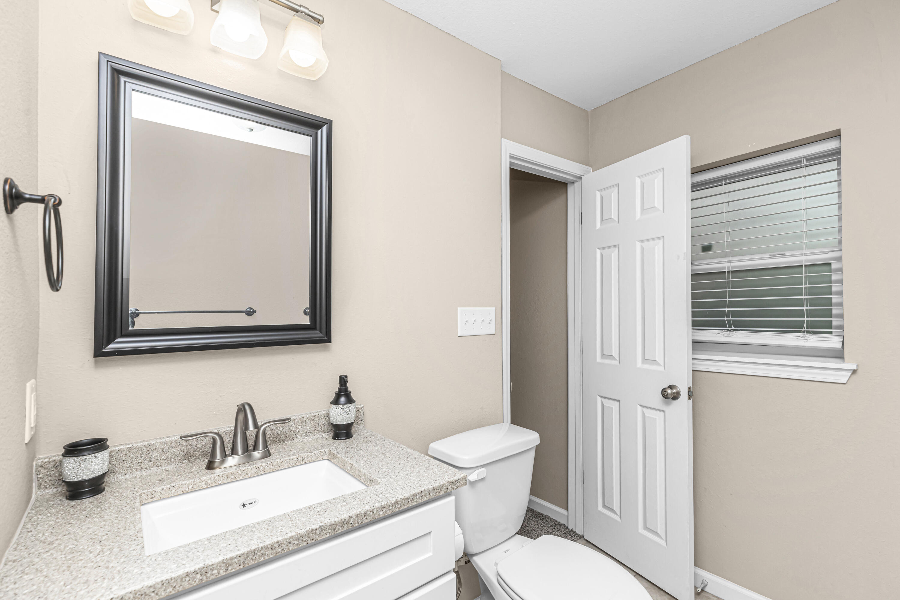 SYLVANIA HEIGHTS - Residential Lease