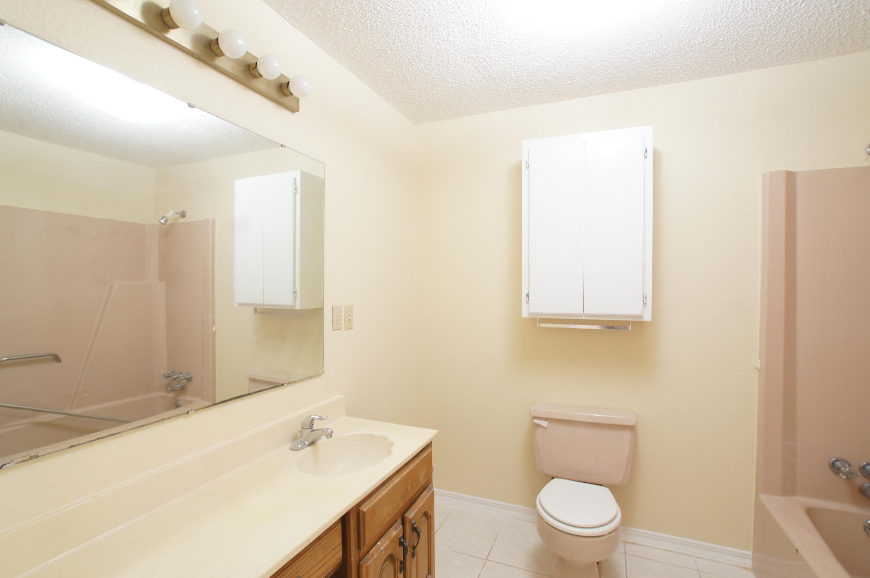 BAY GROVE - Residential