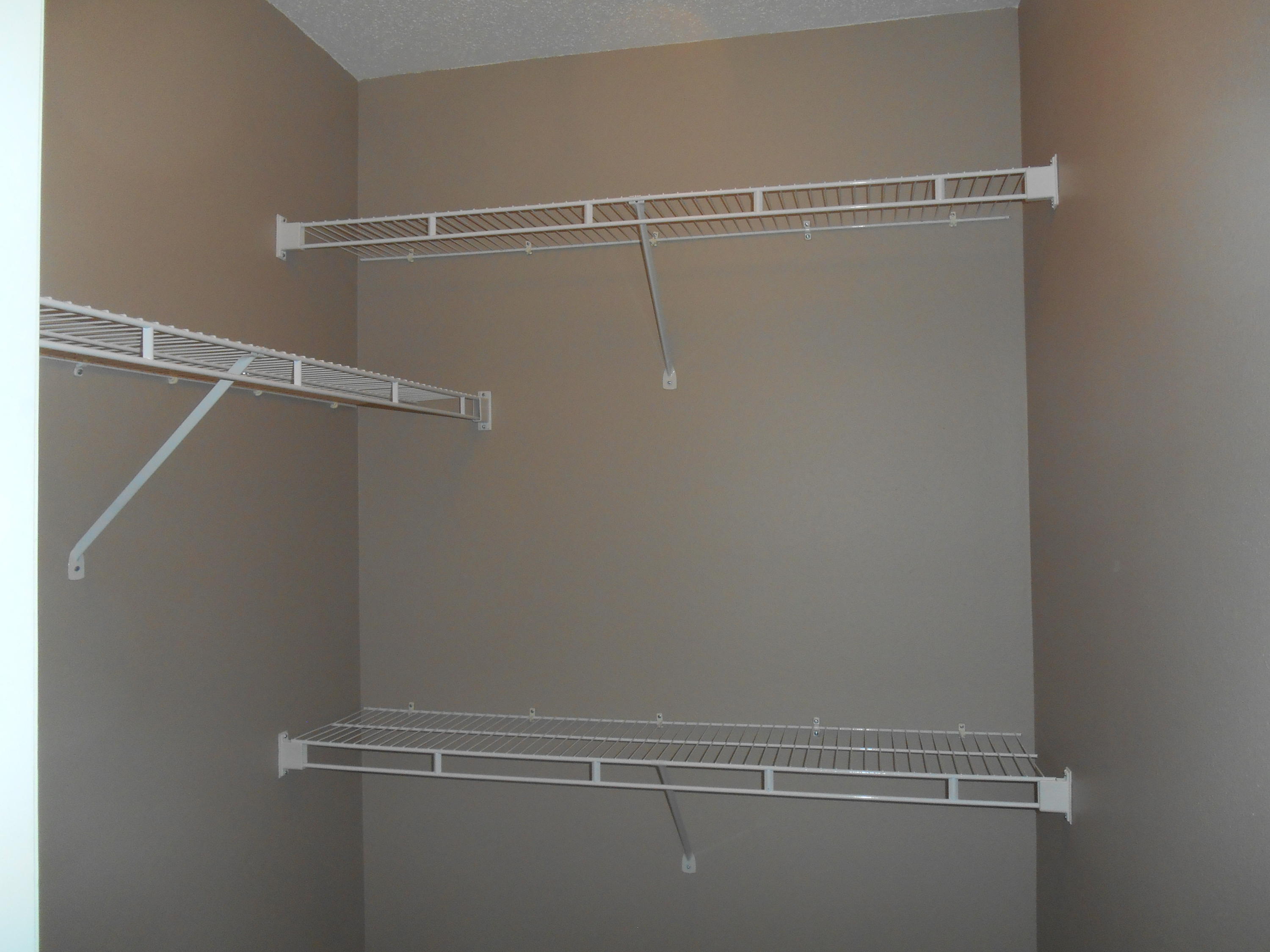 ROLLING PINES - Residential Lease