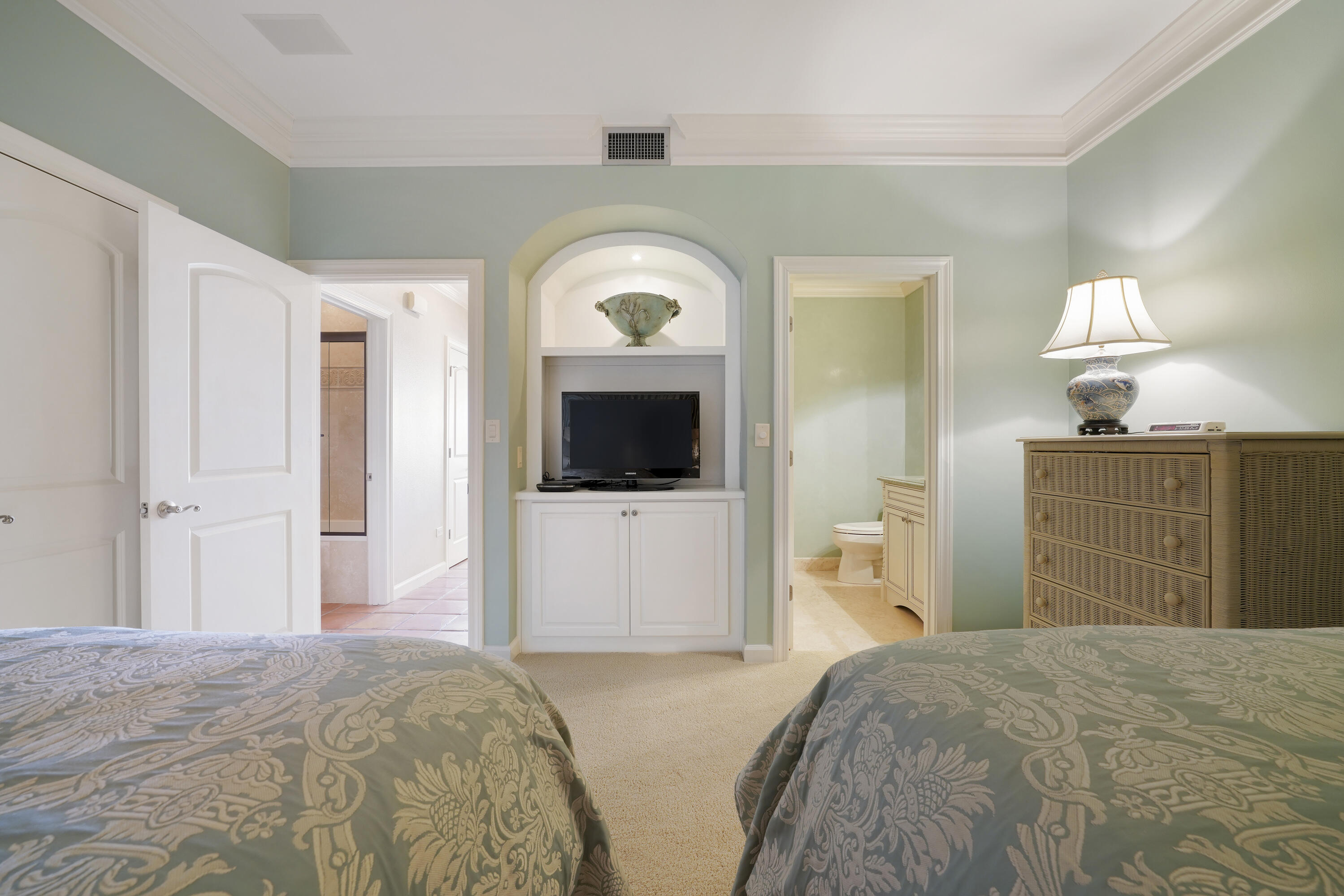 HIDDEN DUNES GRAND VILLAS - Residential