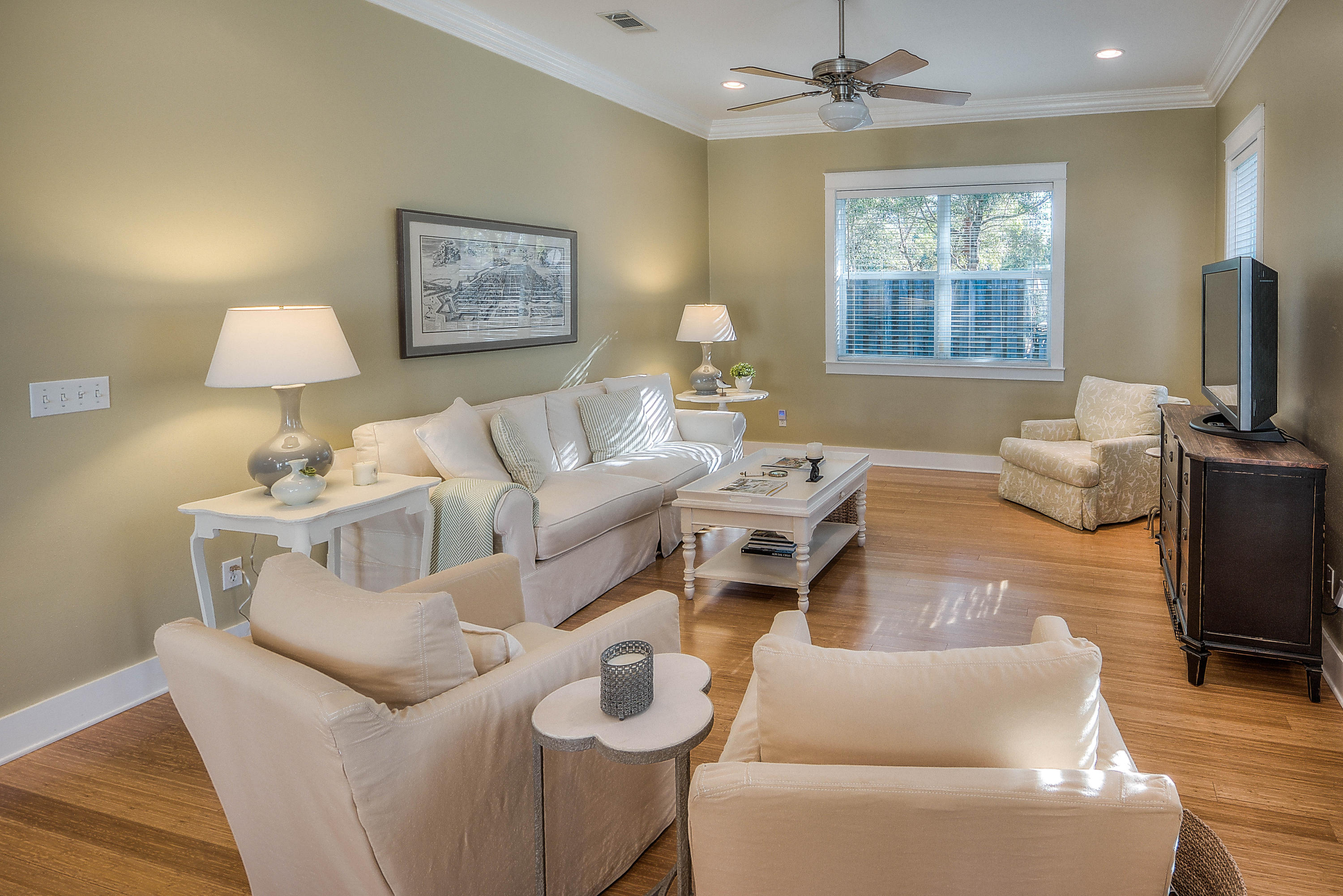 BOTANY BAYOU - Residential