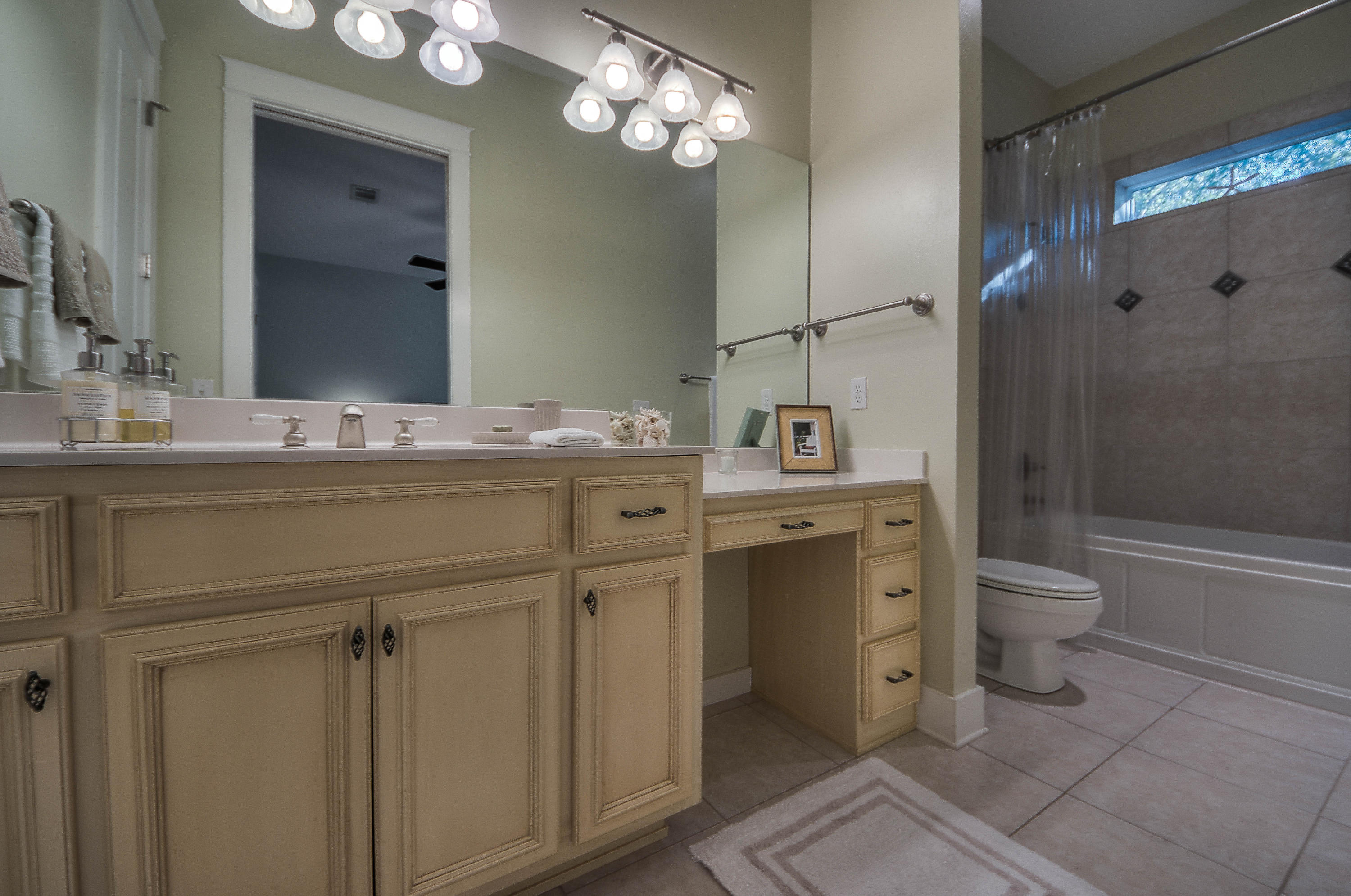 BOTANY BAYOU - Residential