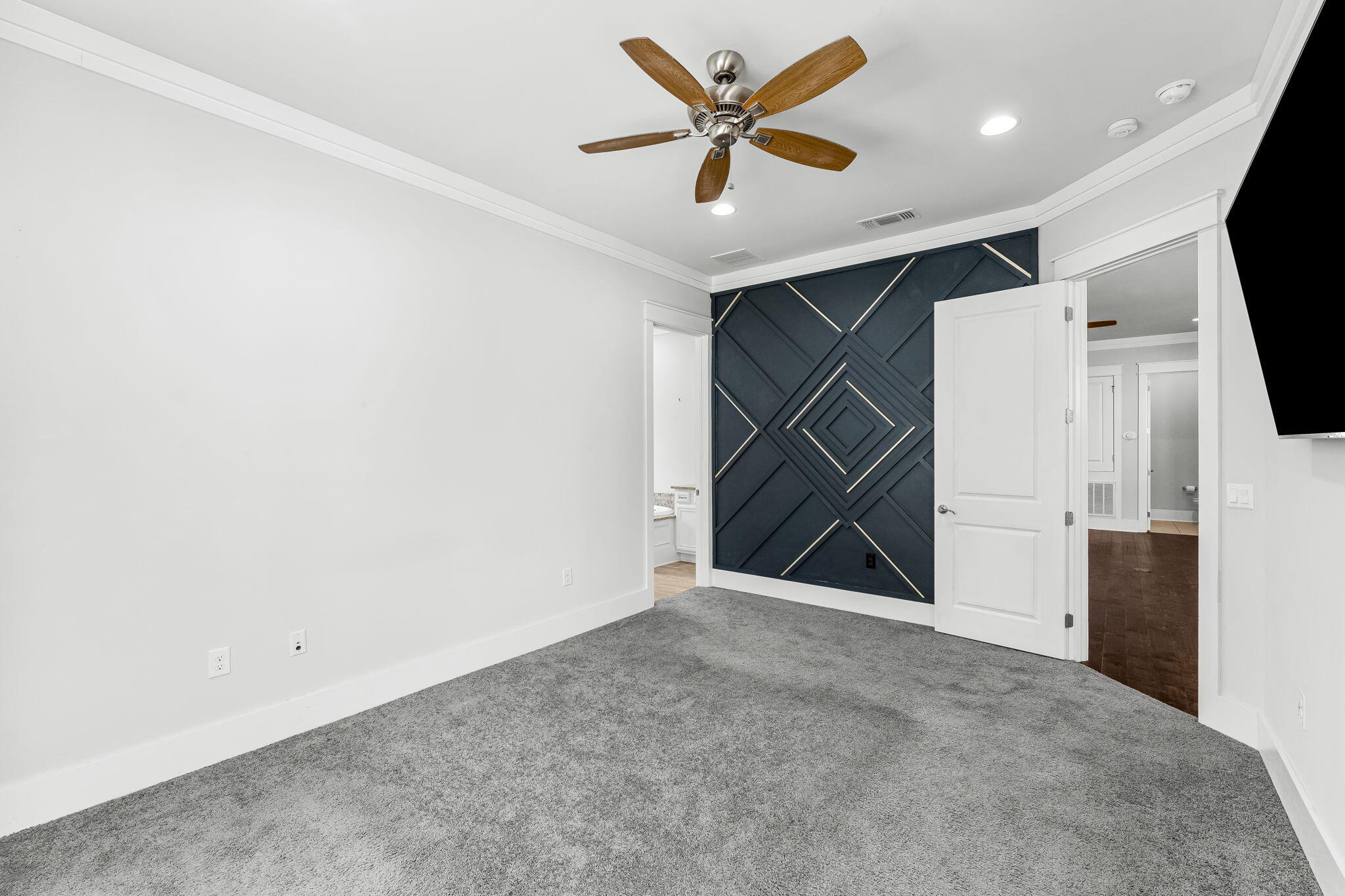 Paradise Cove - Residential Lease