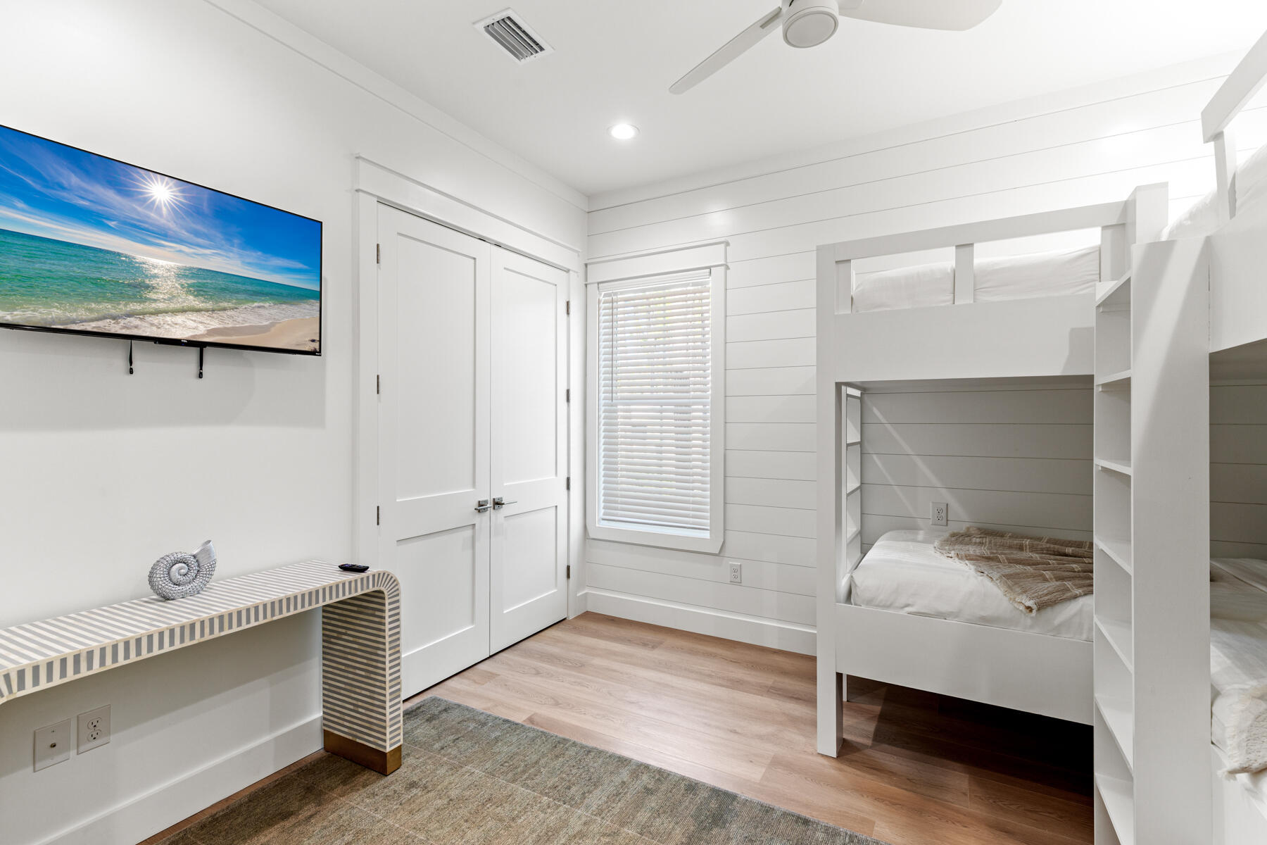 GULF SHORE MANOR - Residential
