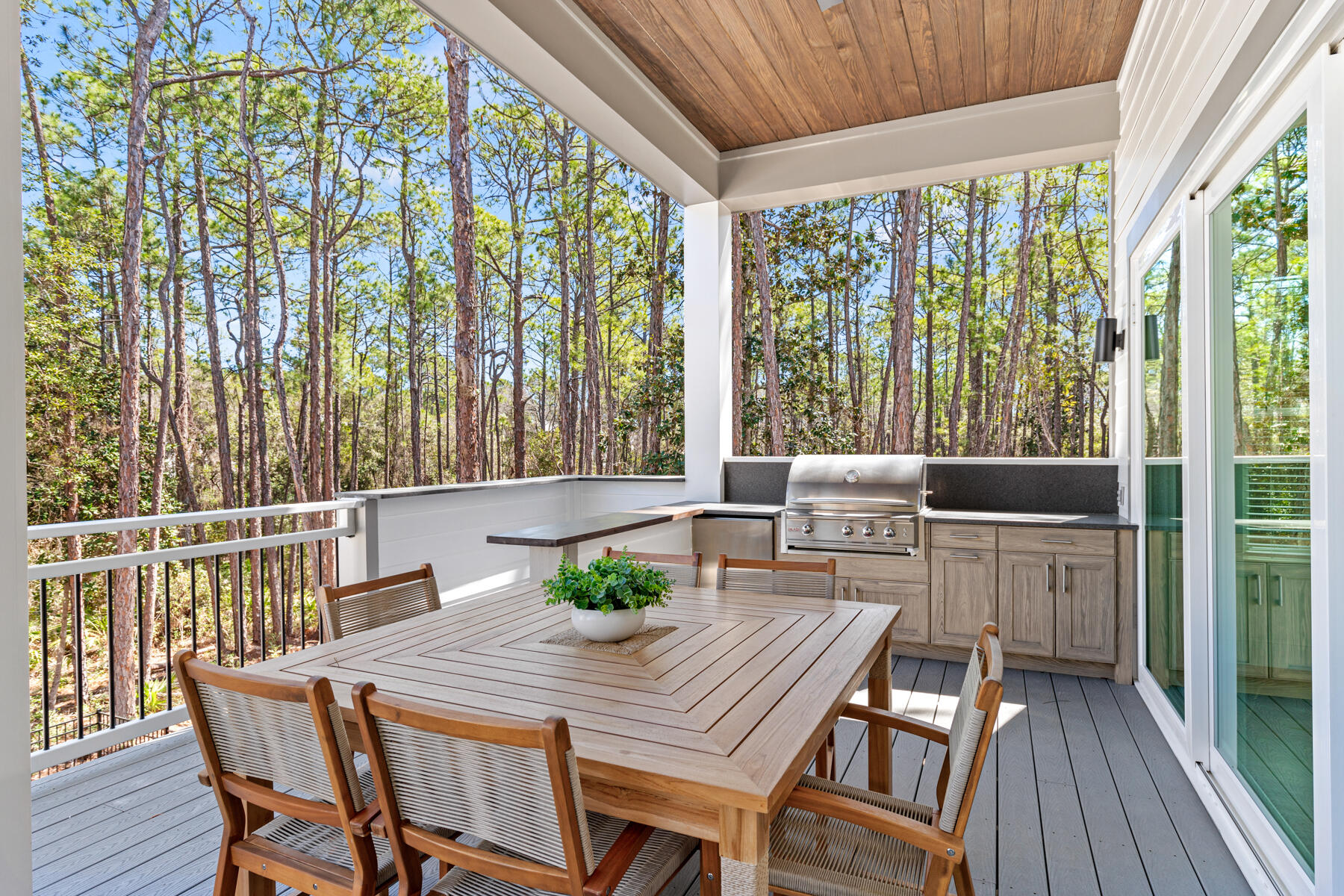 GULF SHORE MANOR - Residential