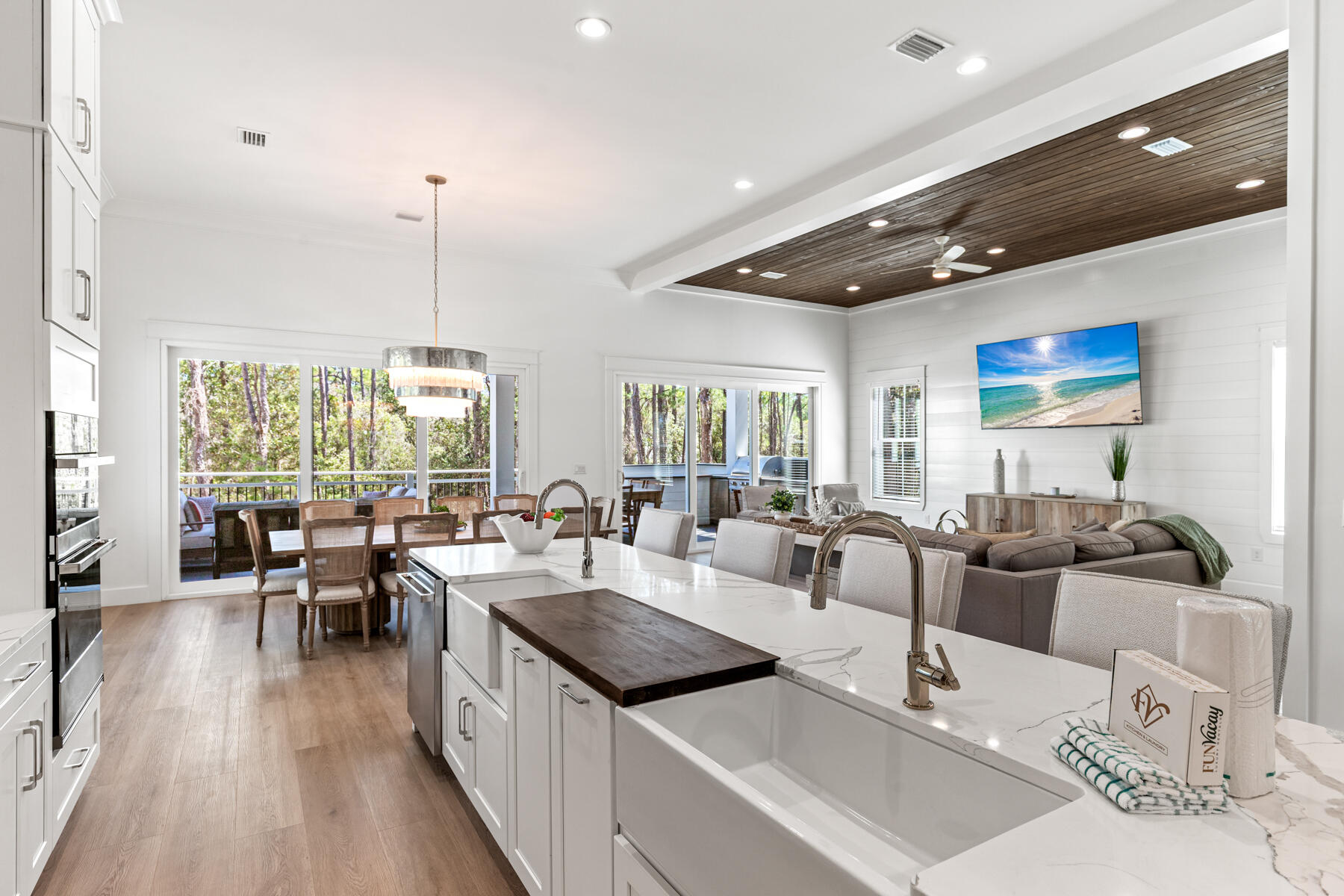 GULF SHORE MANOR - Residential