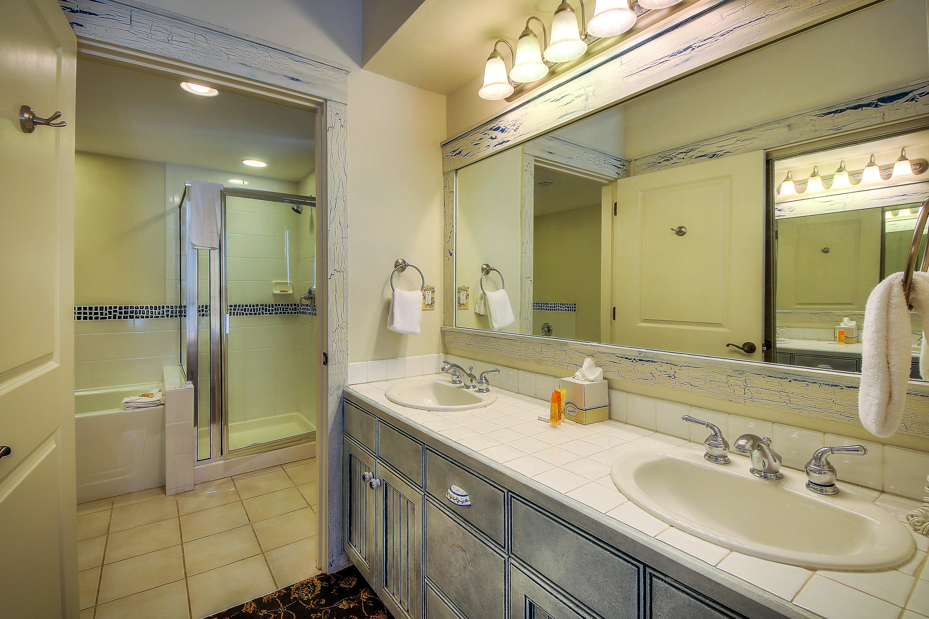 OBSERVATION POINT - Residential