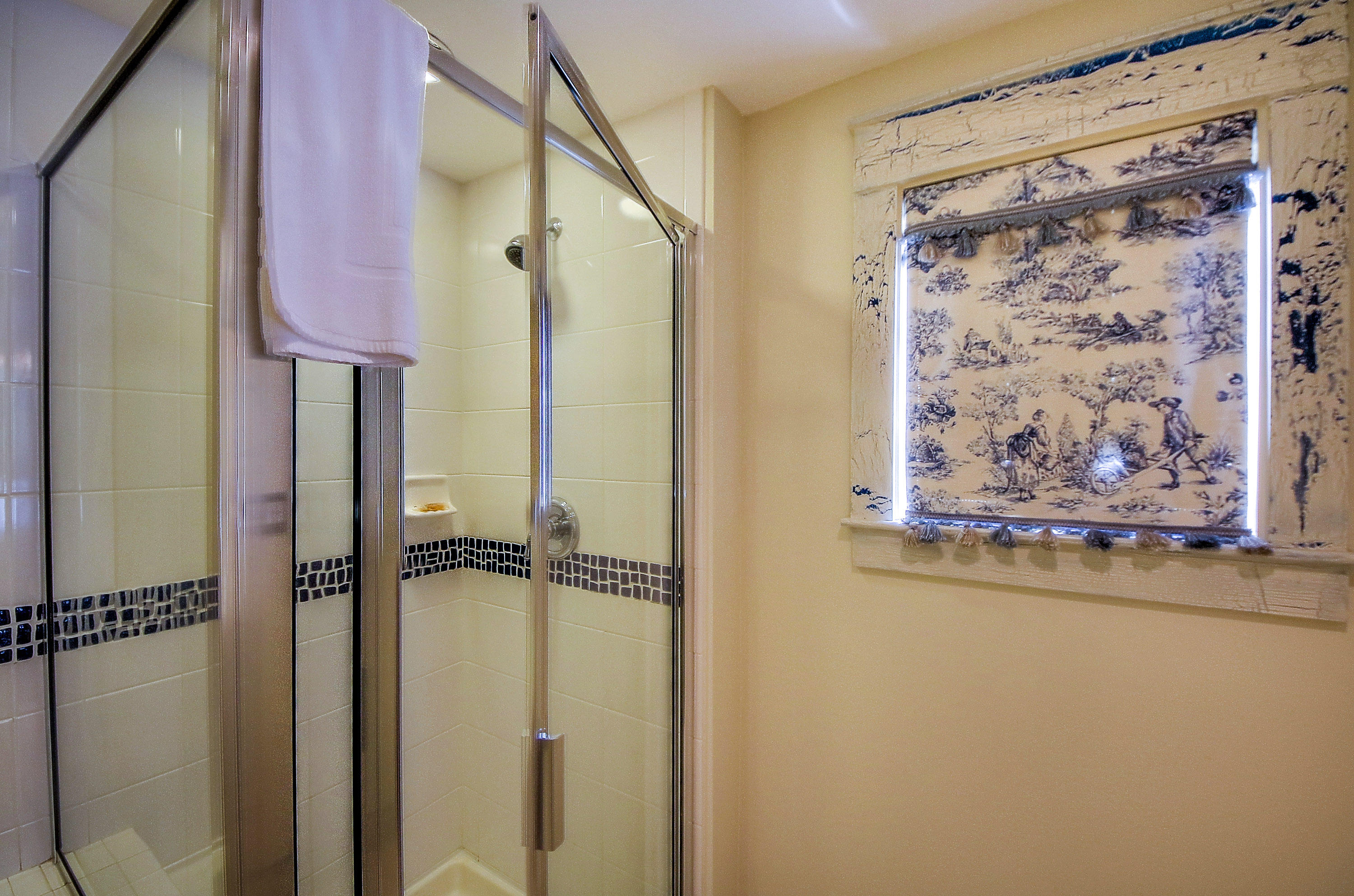 OBSERVATION POINT - Residential