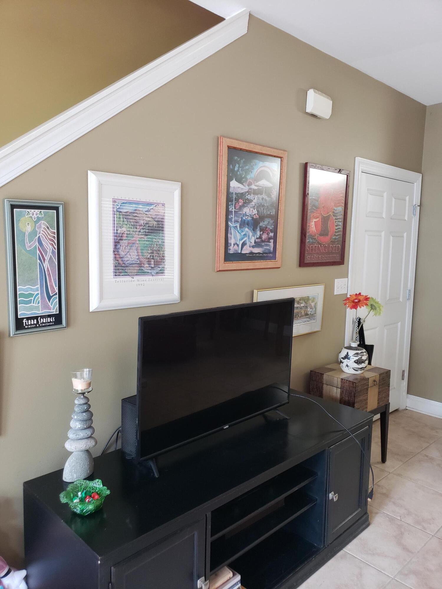 SANDAL BEACH - Residential