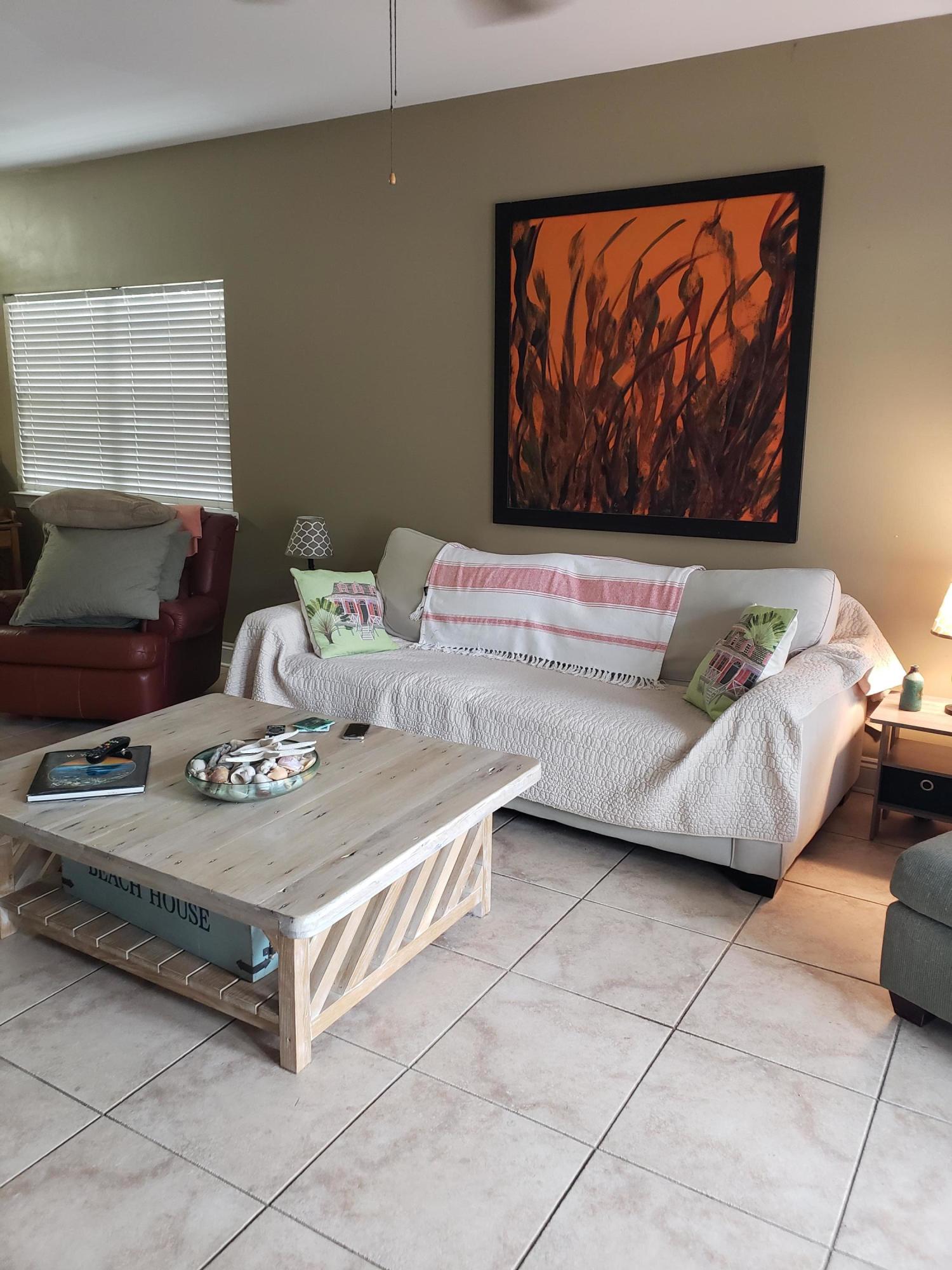 SANDAL BEACH - Residential