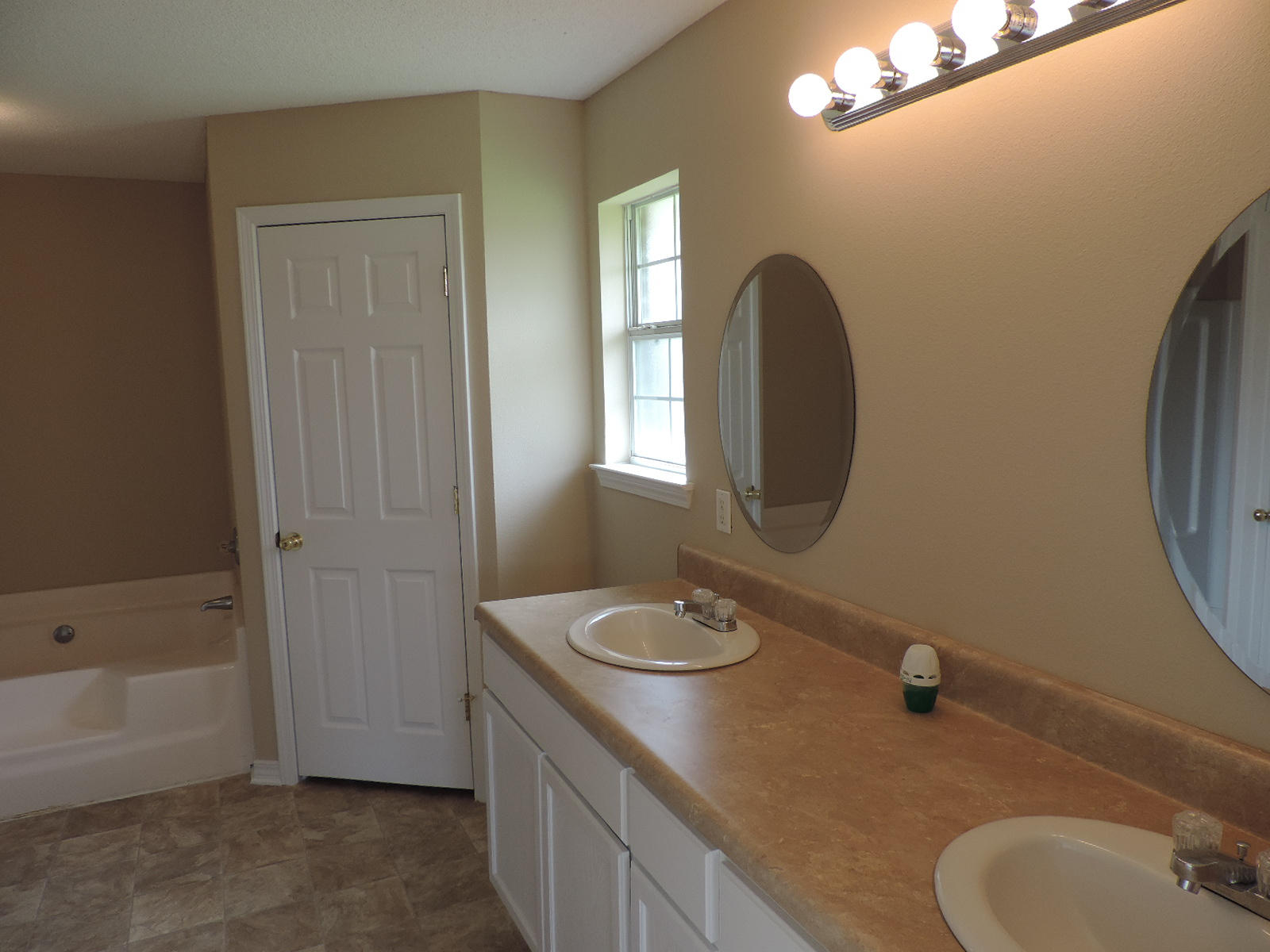 CREETWOOD PLACE - Residential