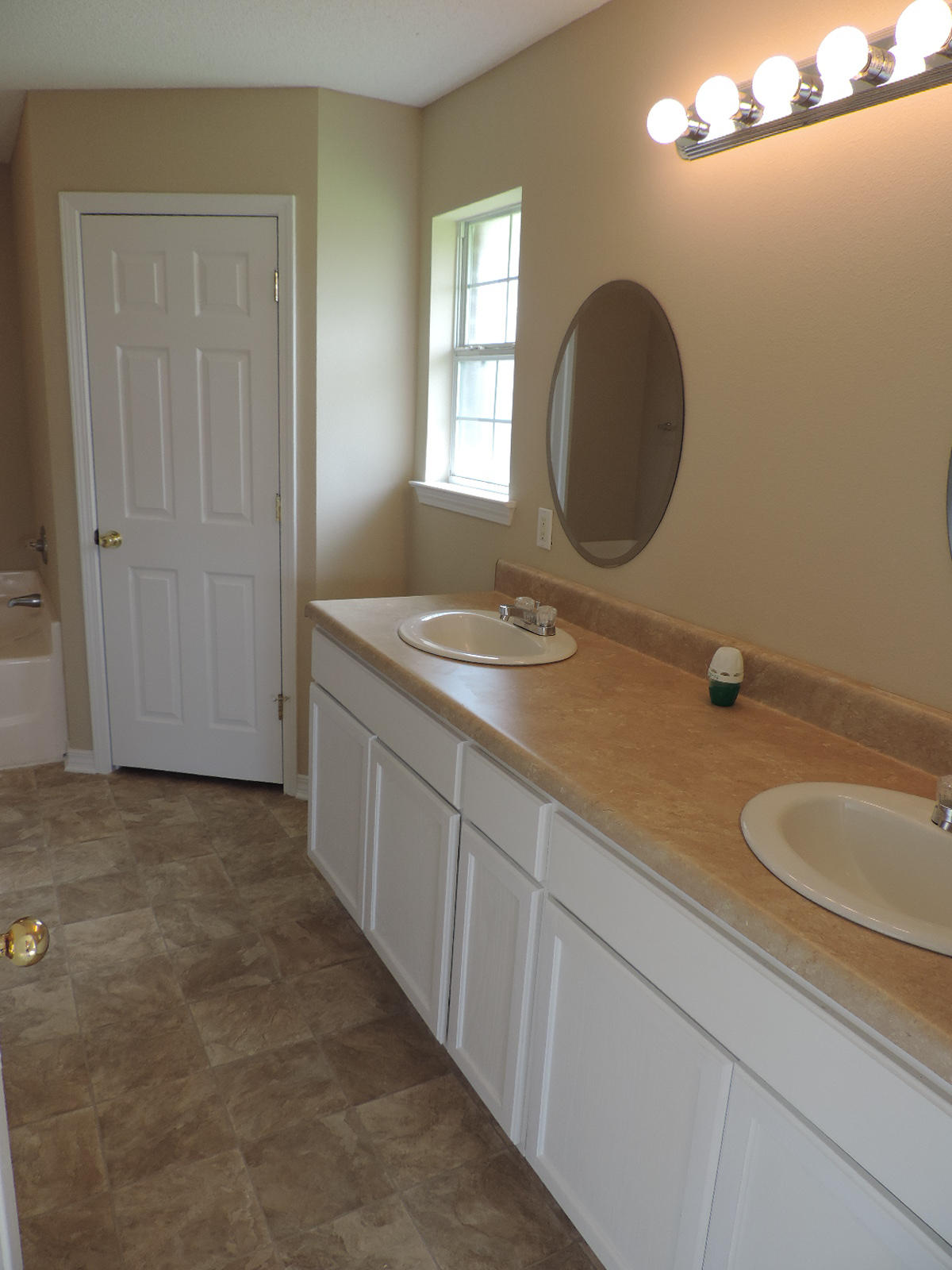 CREETWOOD PLACE - Residential