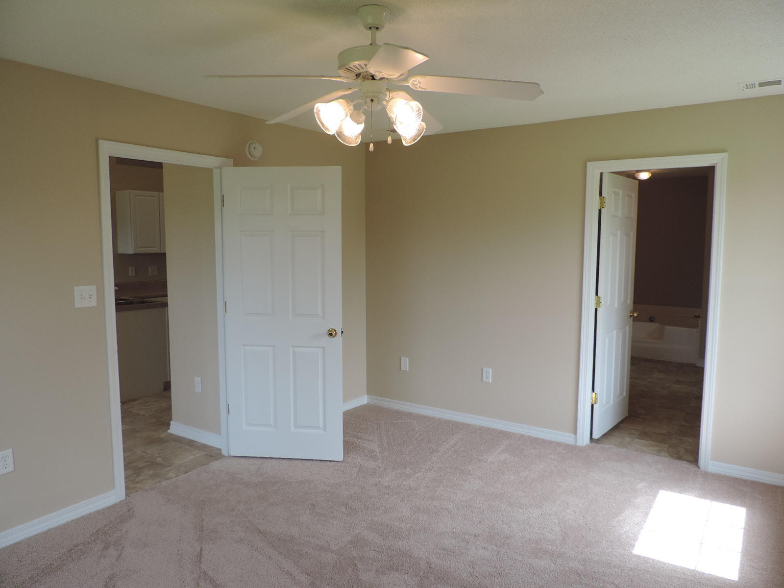 CREETWOOD PLACE - Residential