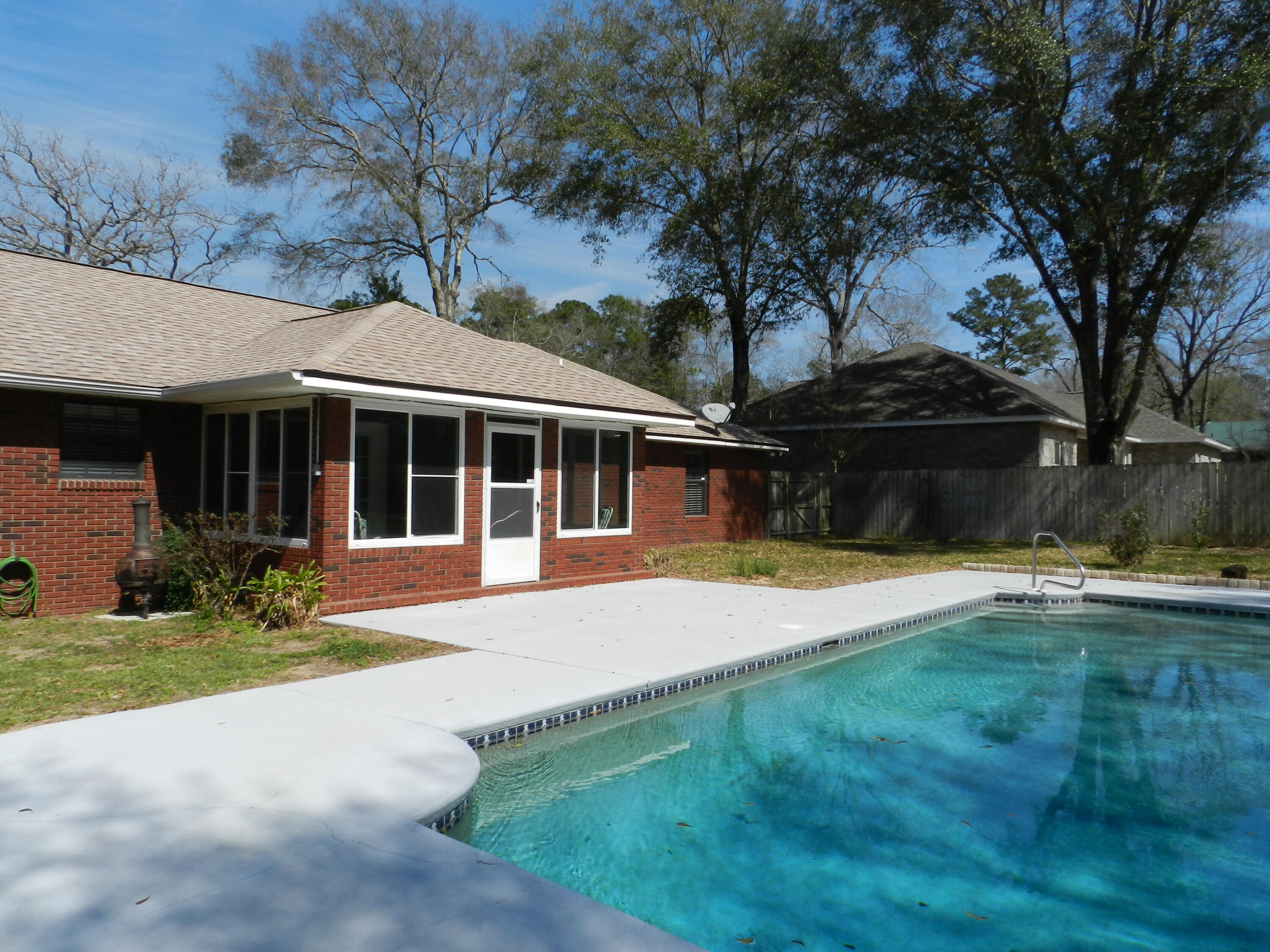 DOGWOOD ESTATES - Residential