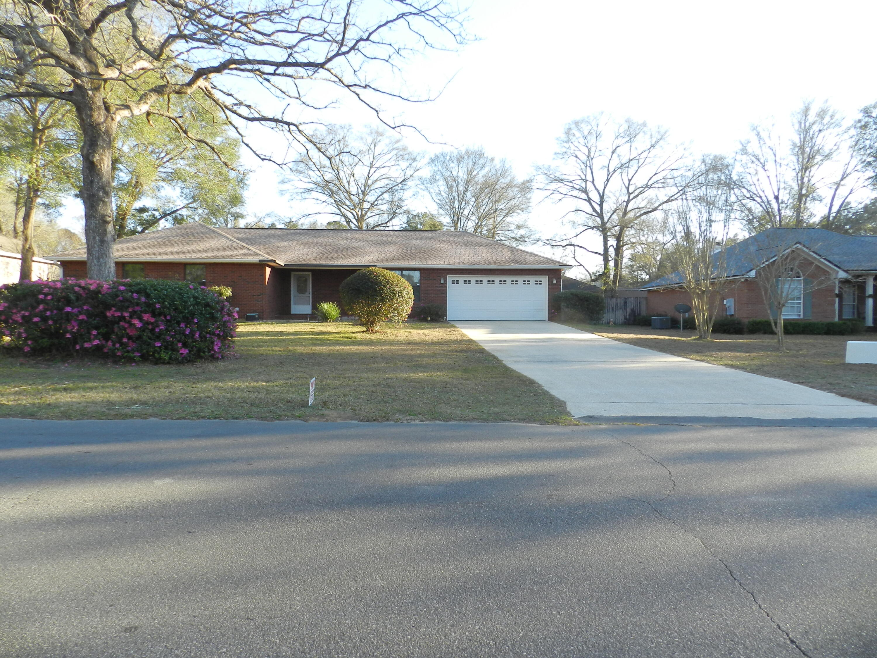 DOGWOOD ESTATES - Residential