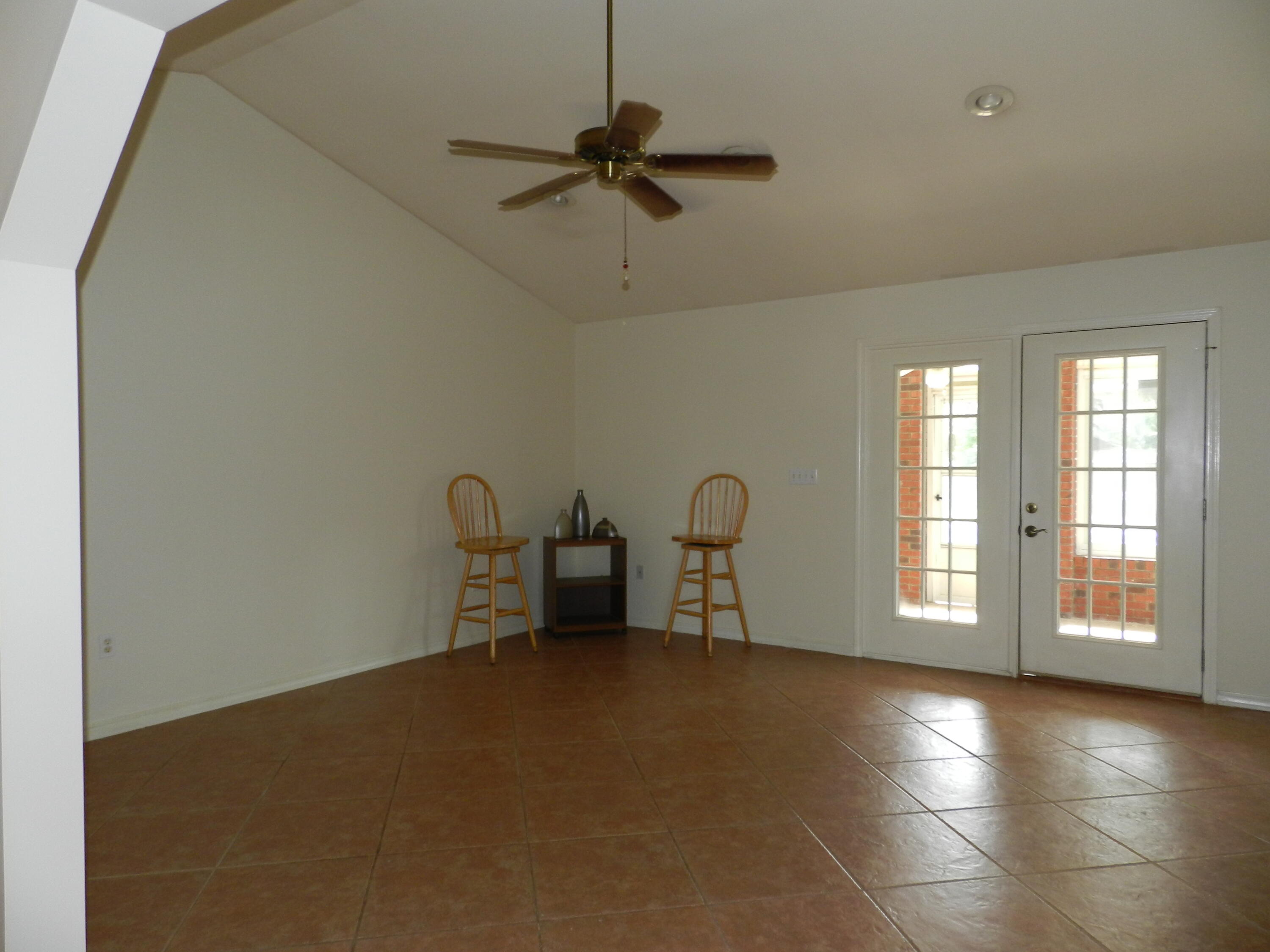 DOGWOOD ESTATES - Residential