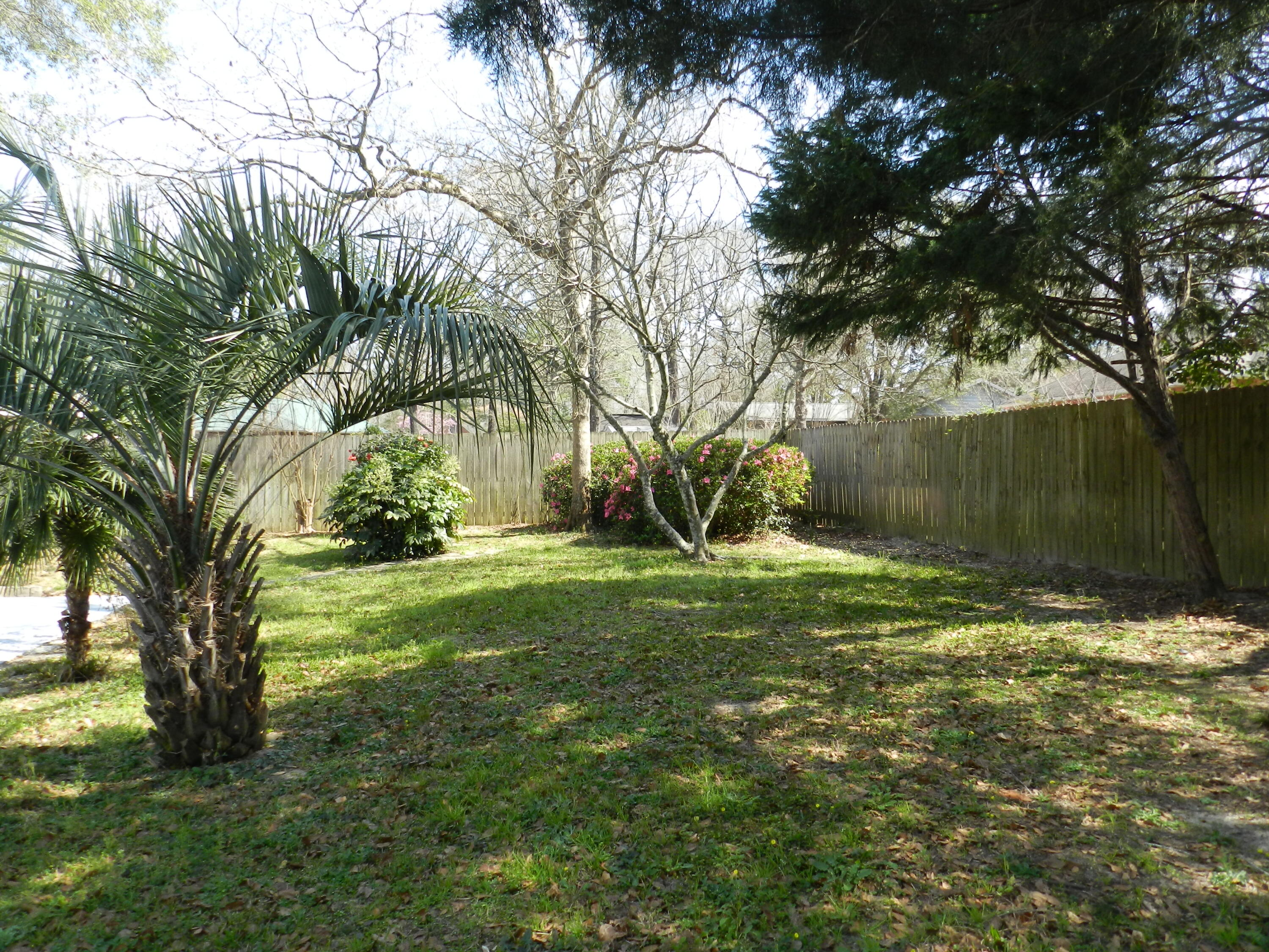 DOGWOOD ESTATES - Residential