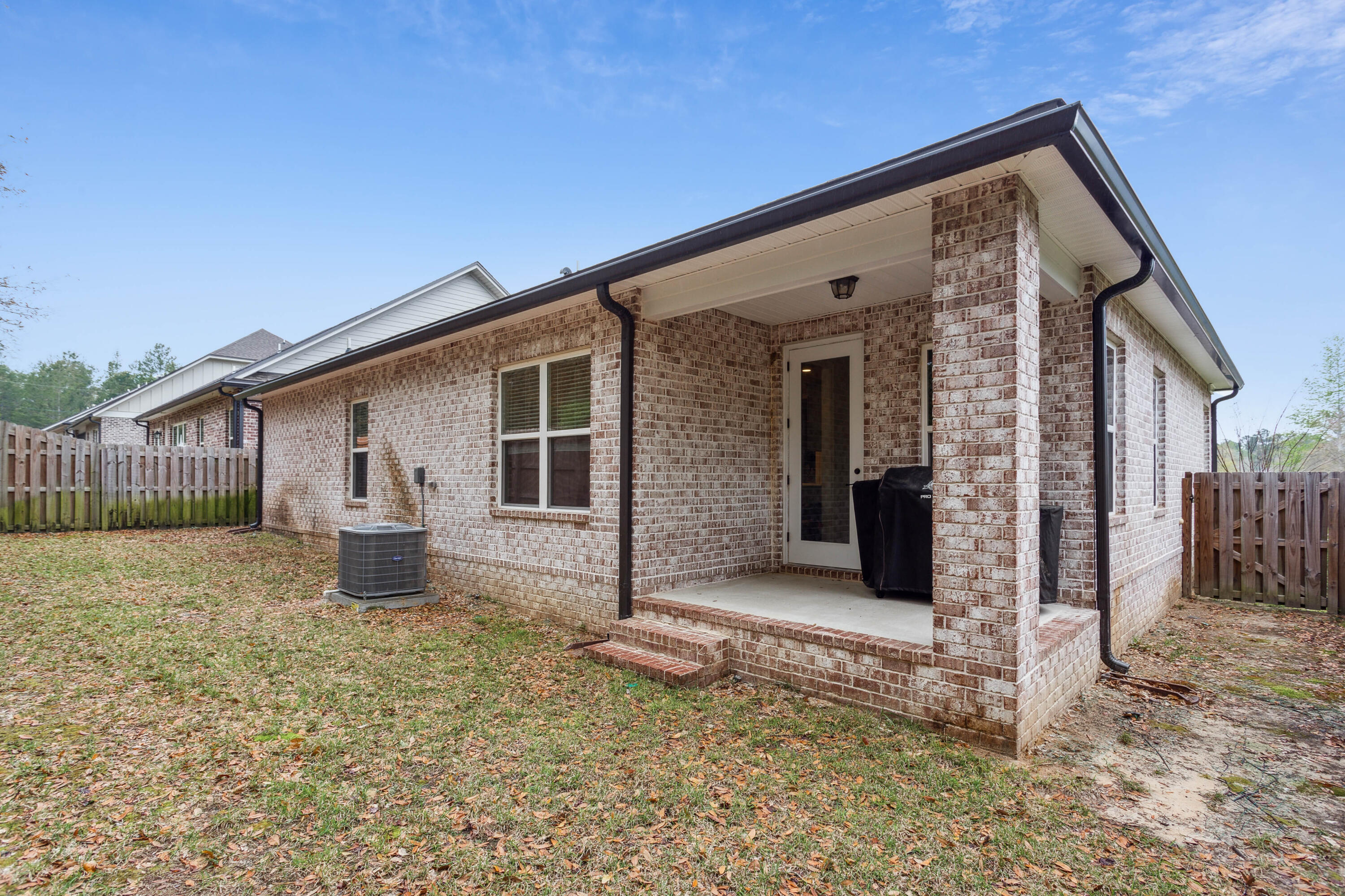 LAUREL OAKS S/D - Residential