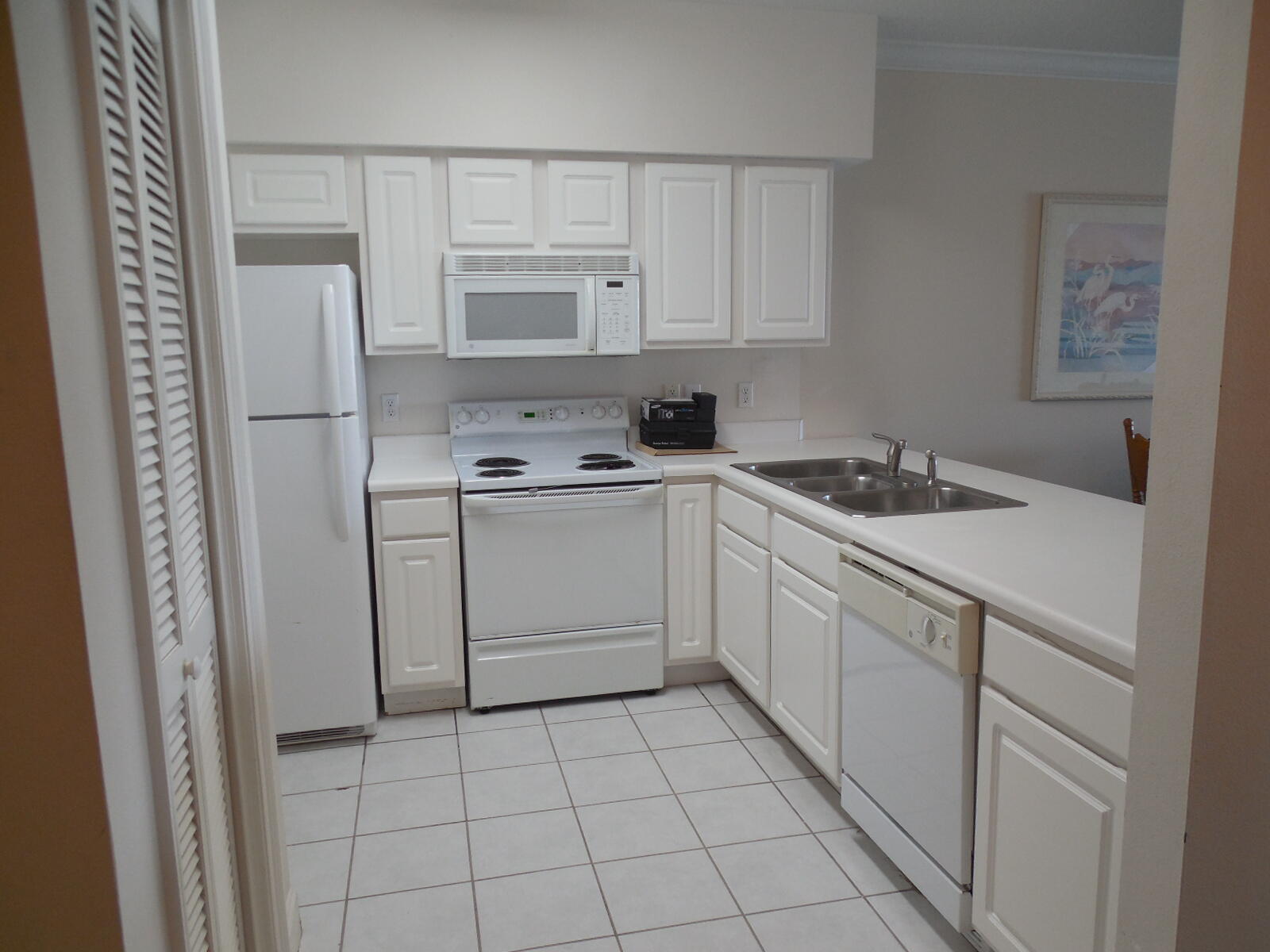 LAGUNA LANDING - Residential