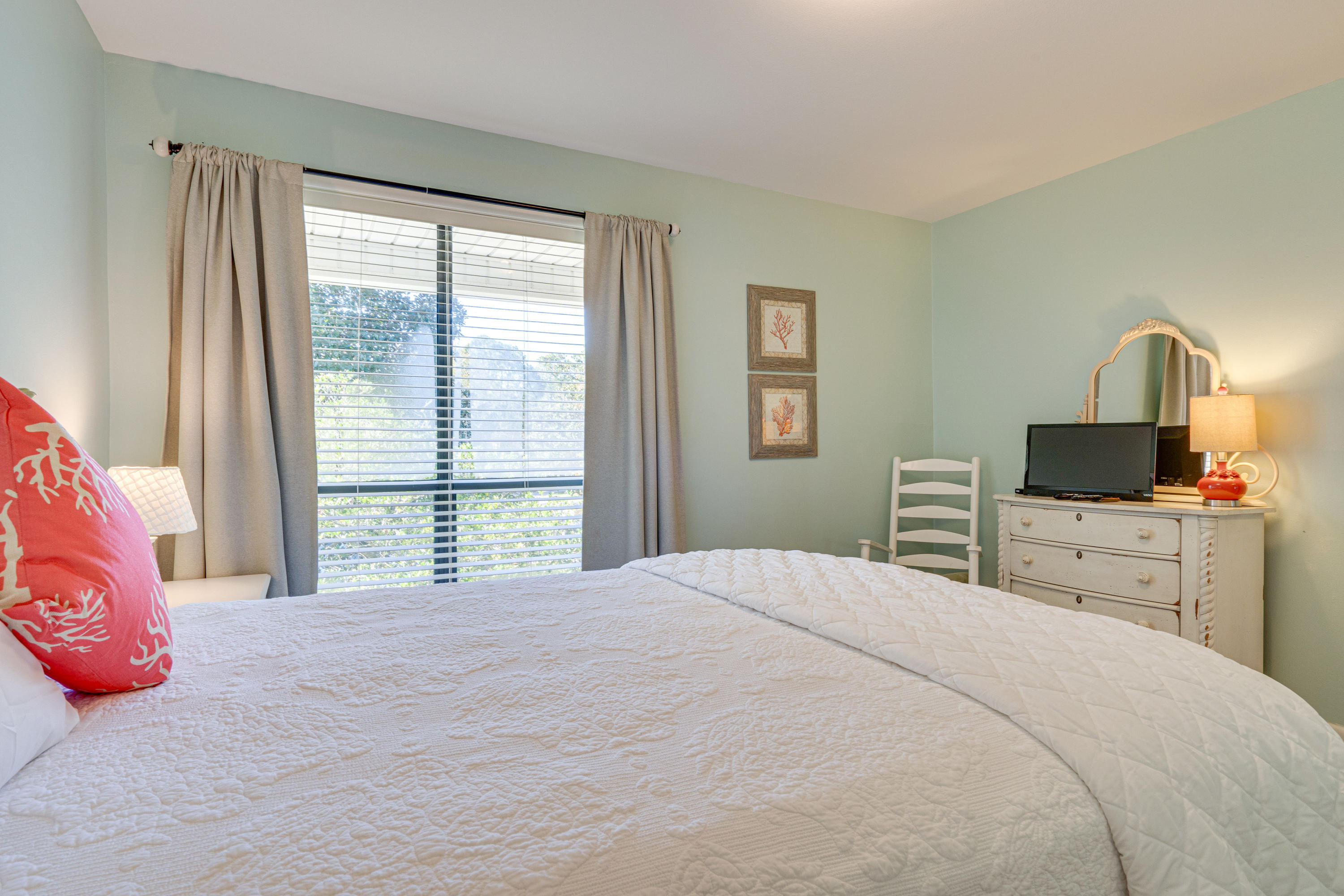 MAGNOLIA VILLAGE CONDO - Residential