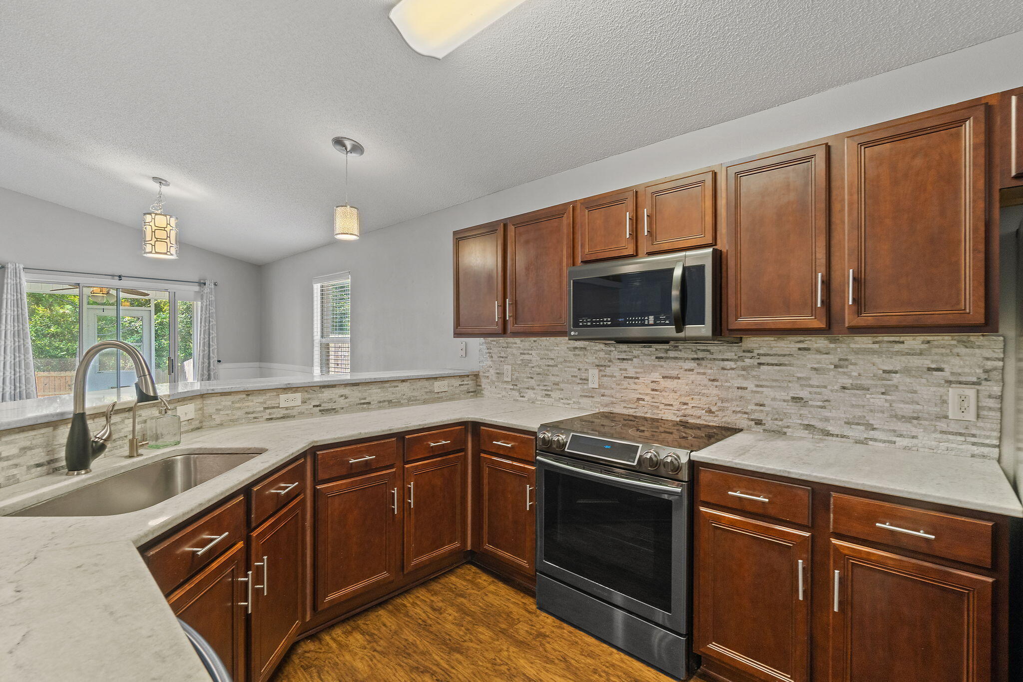 PROMISE CREEK - Residential