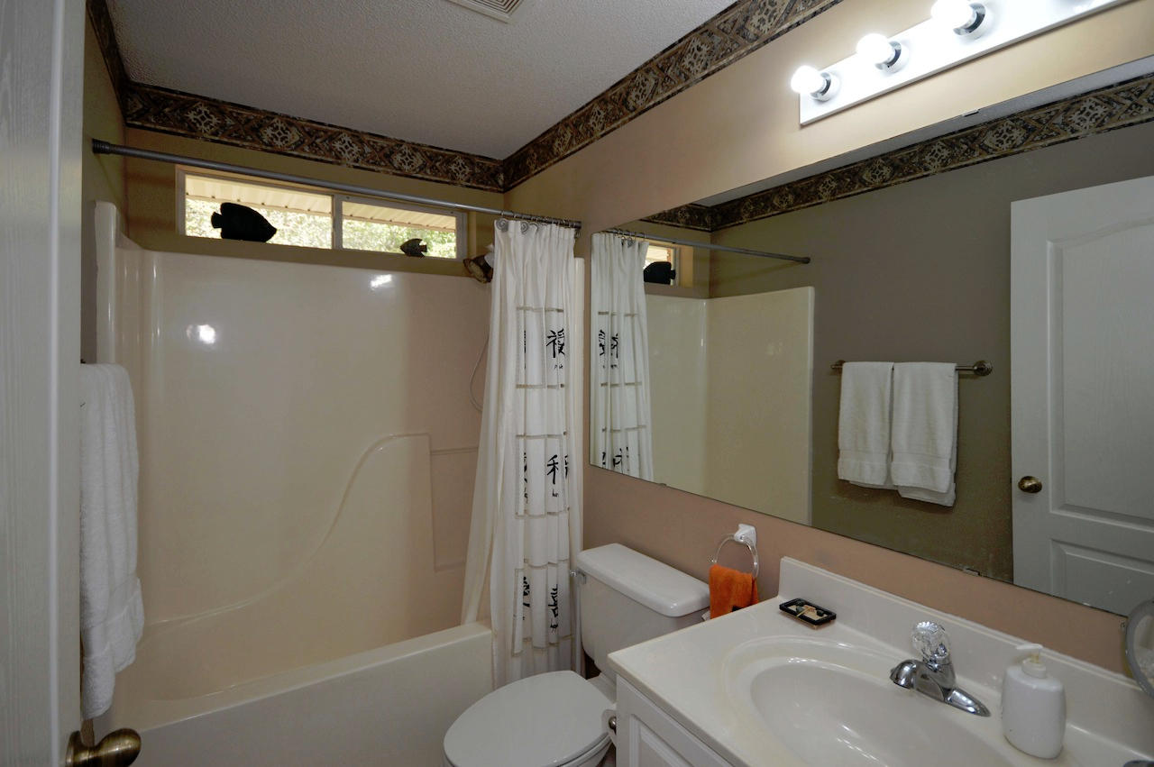 TOM KING ESTATES - Residential